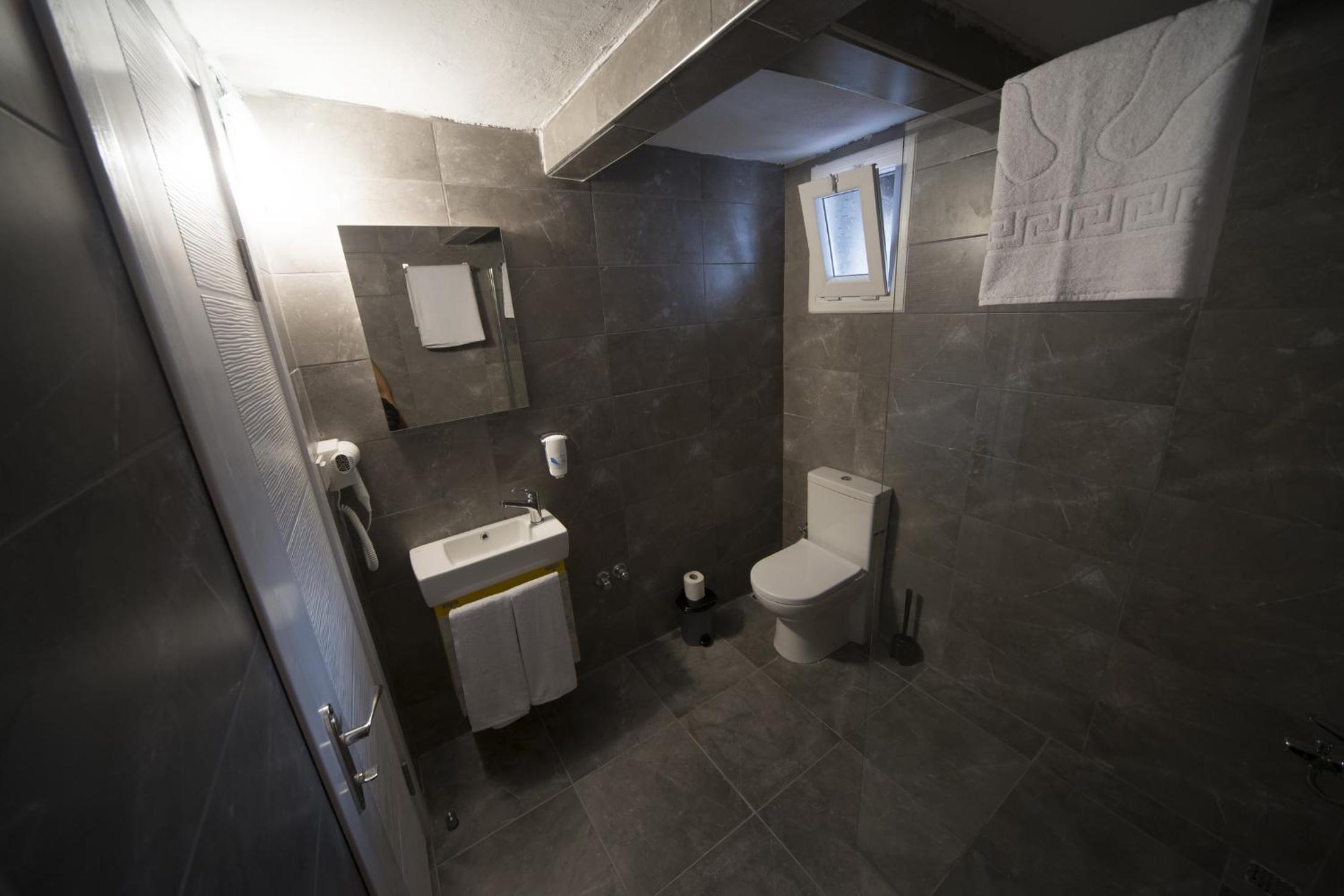 Piano Hotel - Image 38