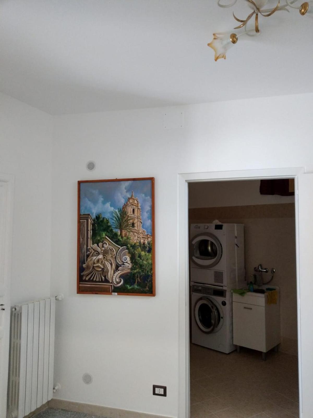 Modica Vacations - Casa Mavi Limite delle due Matrici - Property Image 35