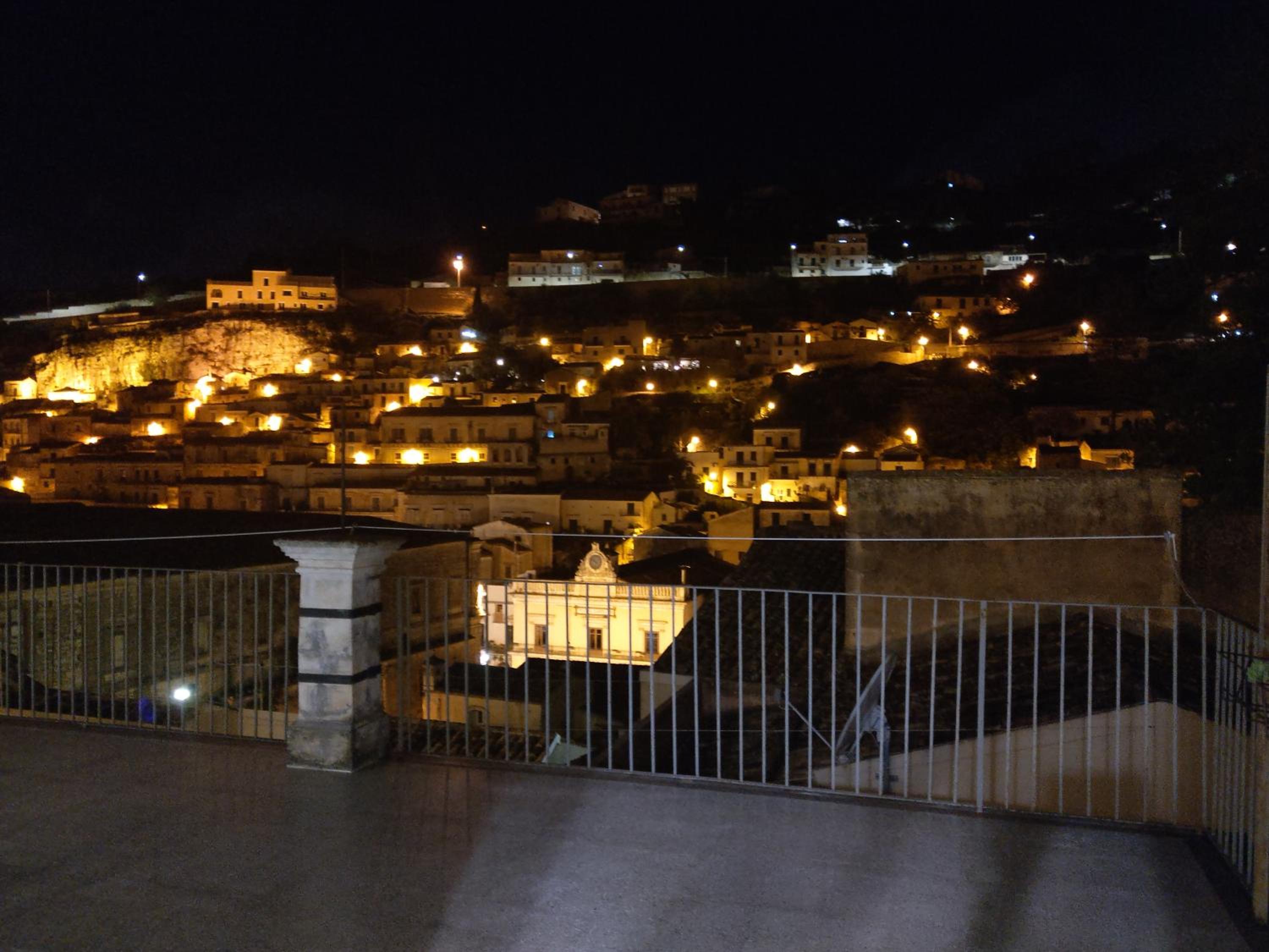 Modica Vacations - Casa Mavi Limite delle due Matrici - Property Image 12