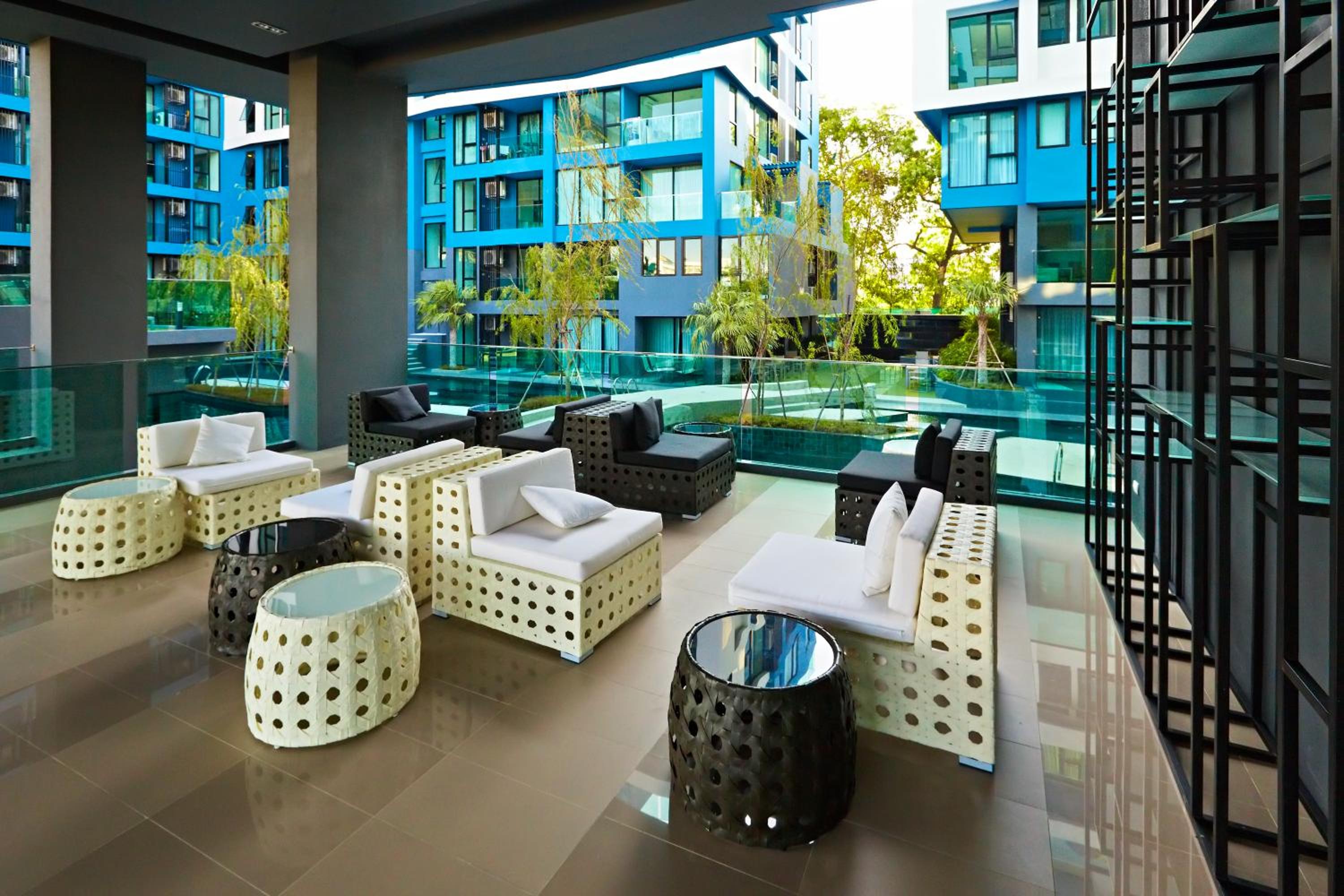 Acqua Condo by Tech