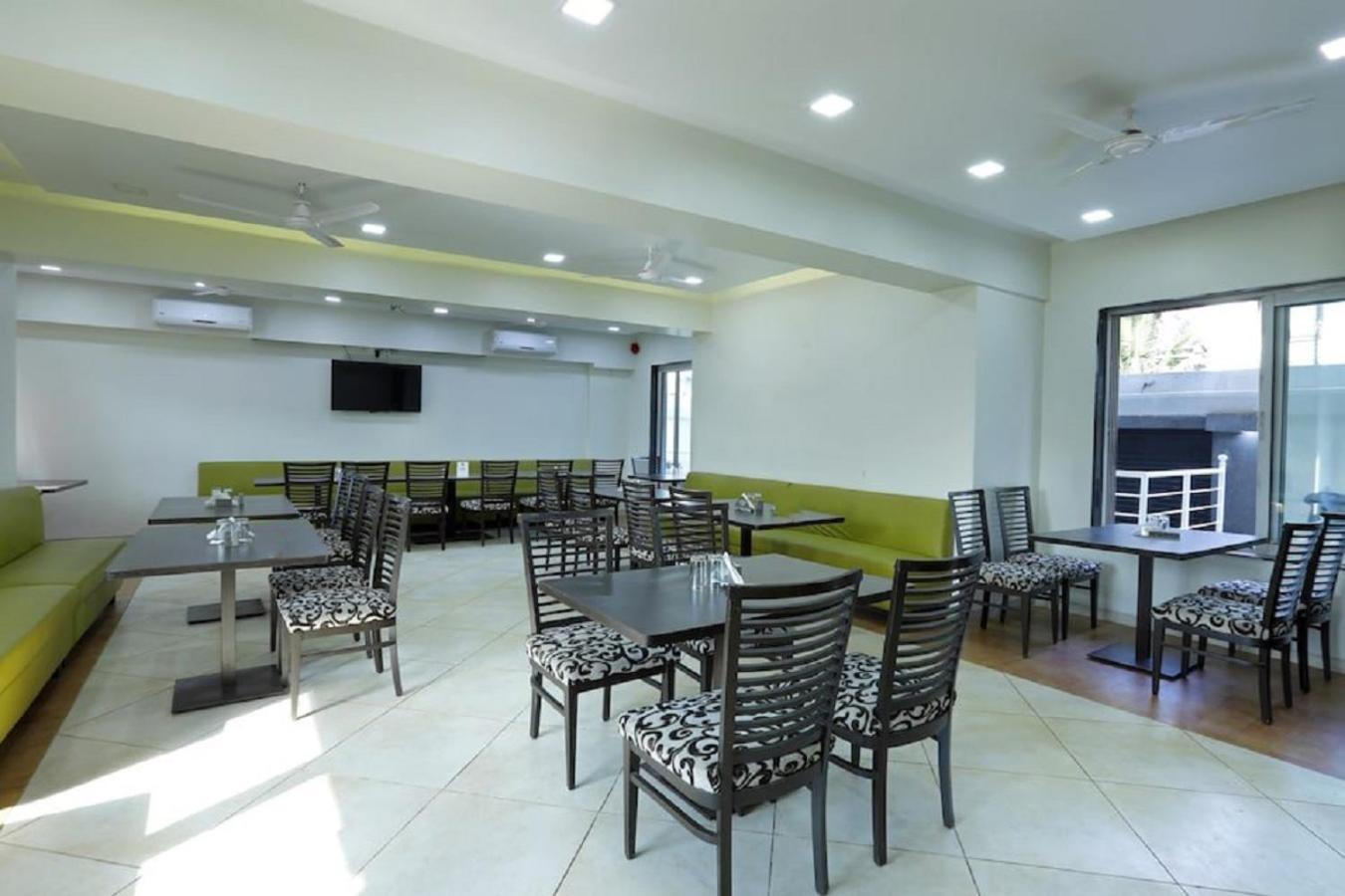 Lonavala Vacations - Dean Villa - Property Image 3