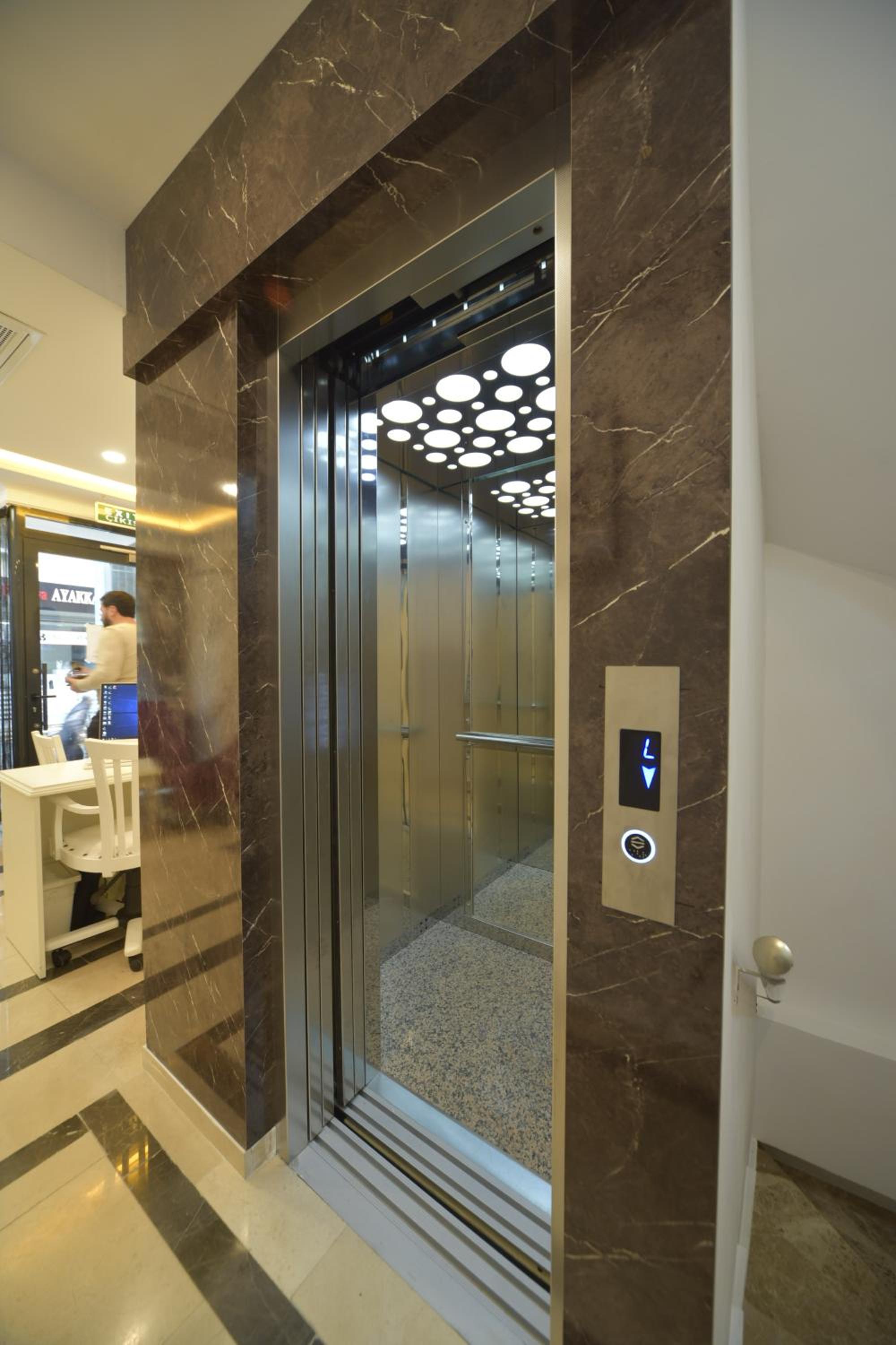 Lika Hotel photo 2