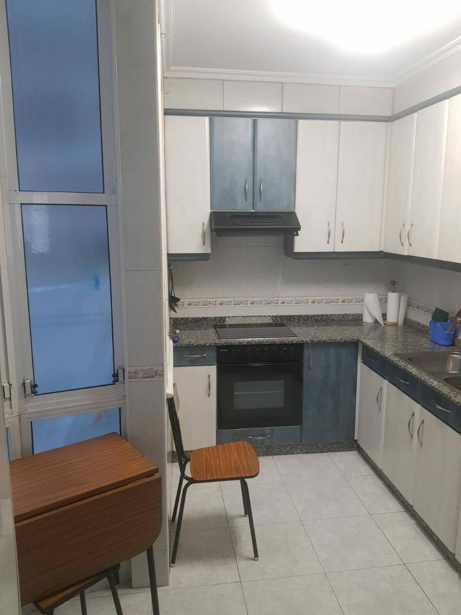 Piso Calle Cuba Vigo Ideal Marisquiño view 4