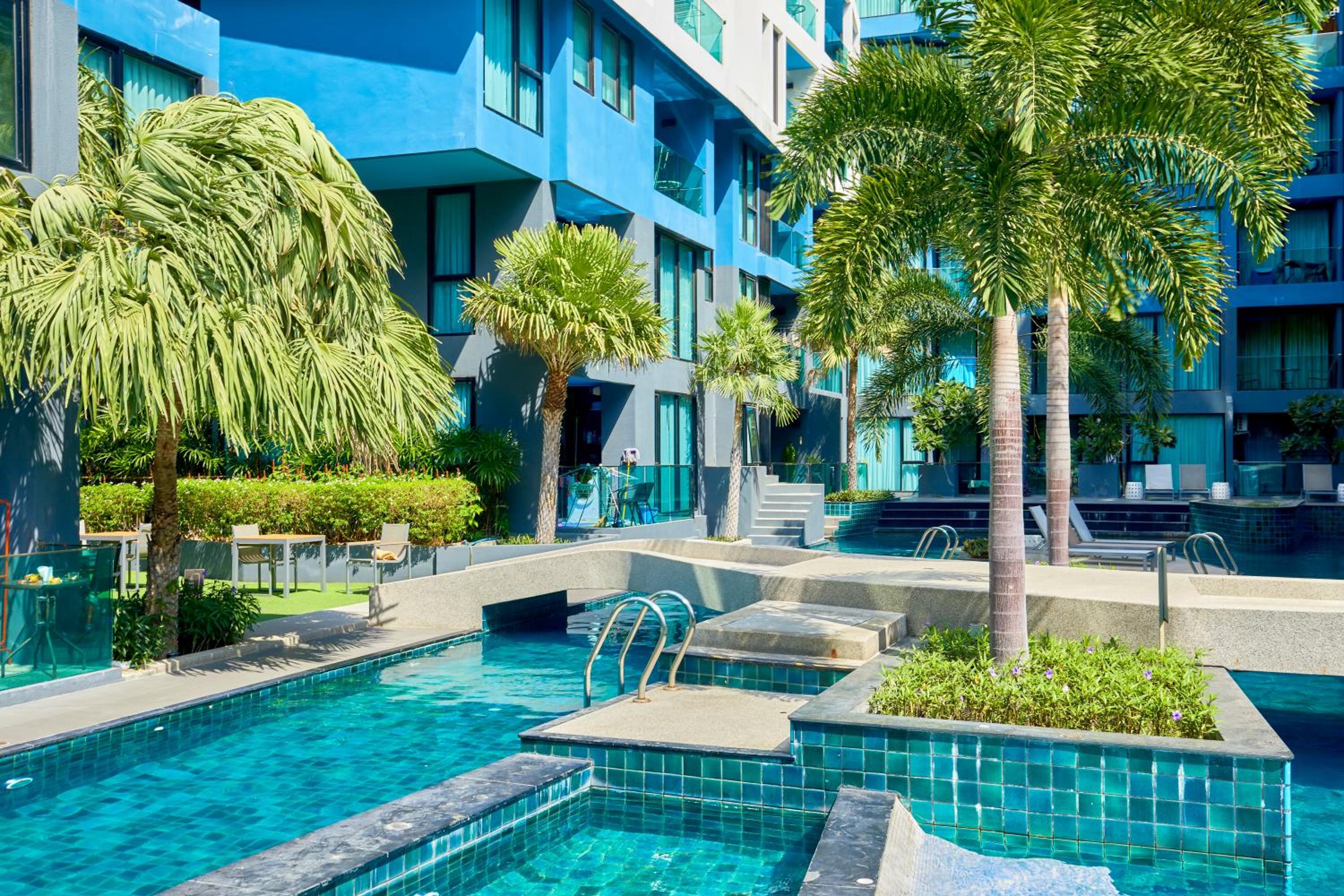 Acqua Condo by Tech