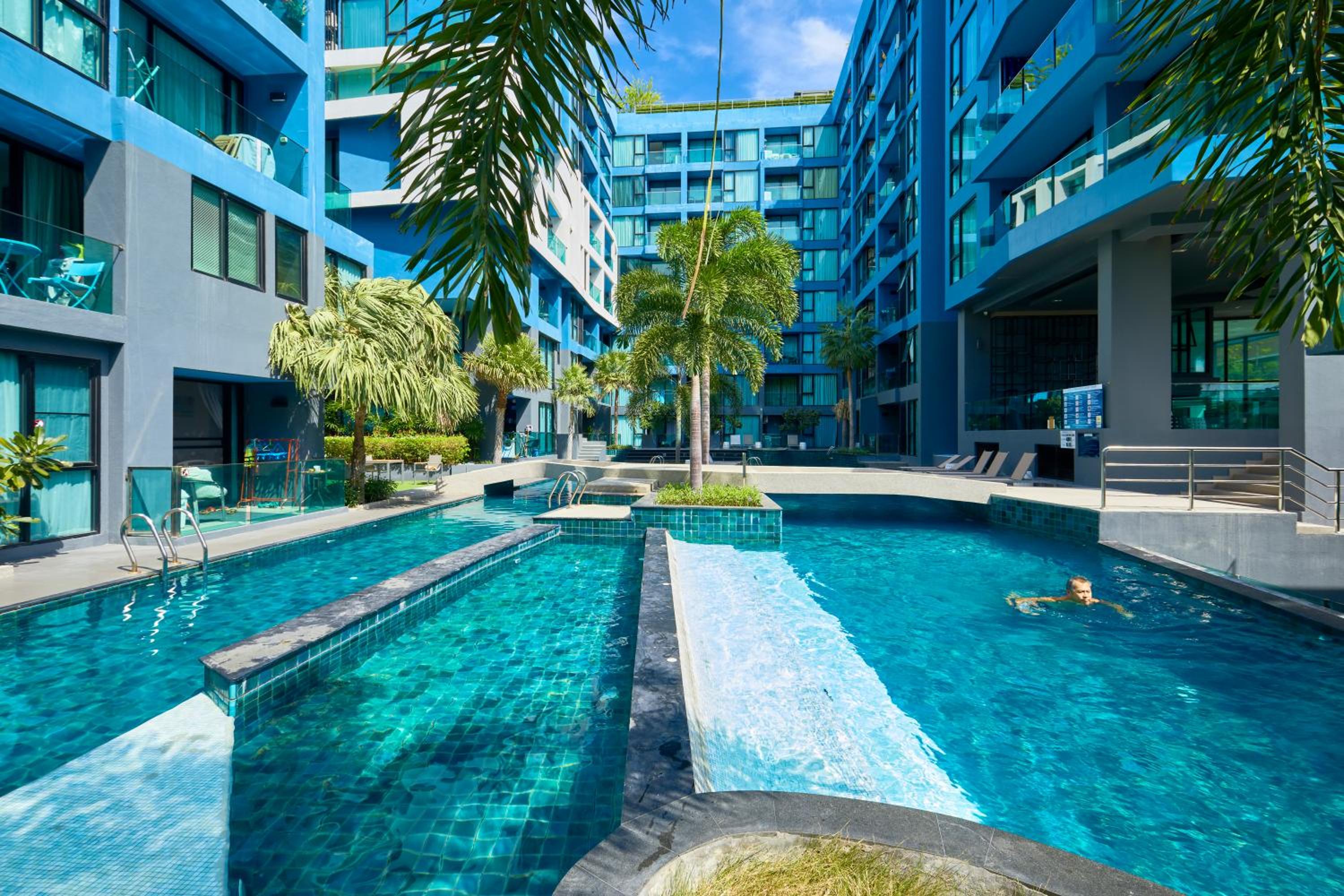 Acqua Condo by Tech