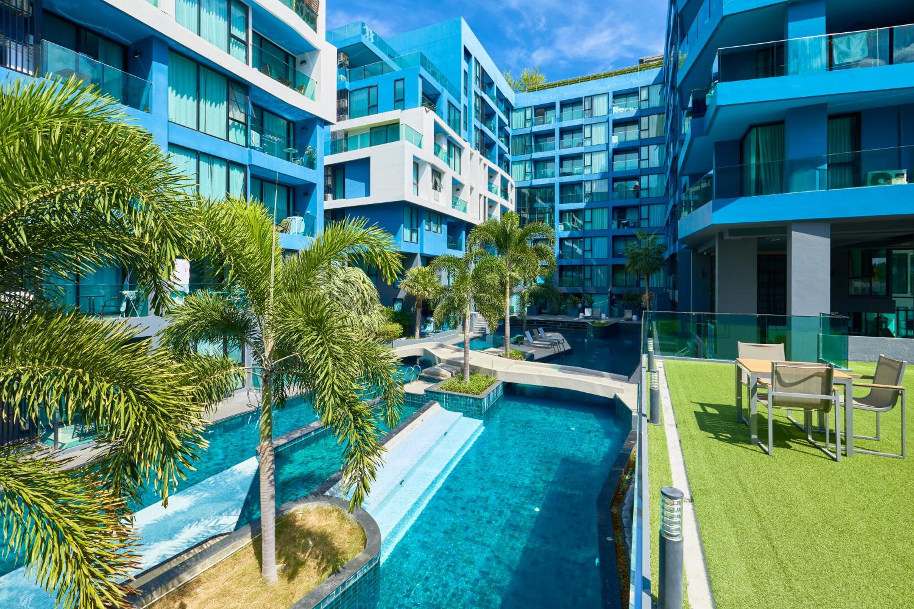 Acqua Condo by Tech