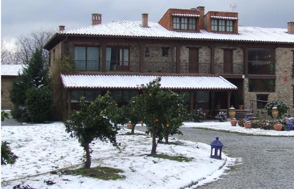 Hotel Ruralis Peña Del Alba view 2