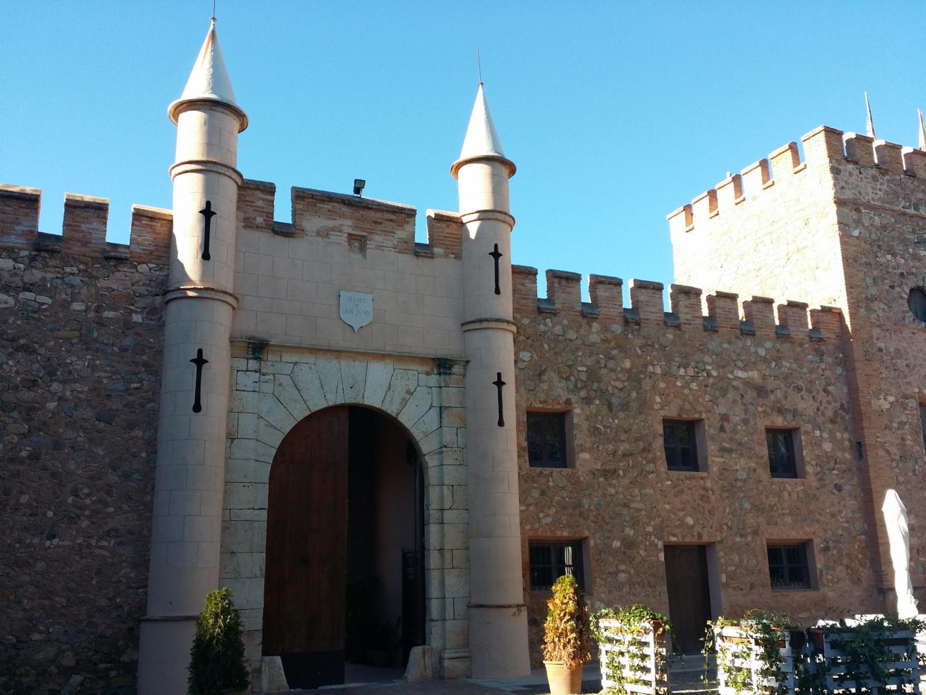 Masia de San Juan - castillo con piscina en plena Sierra Calderona photo 2