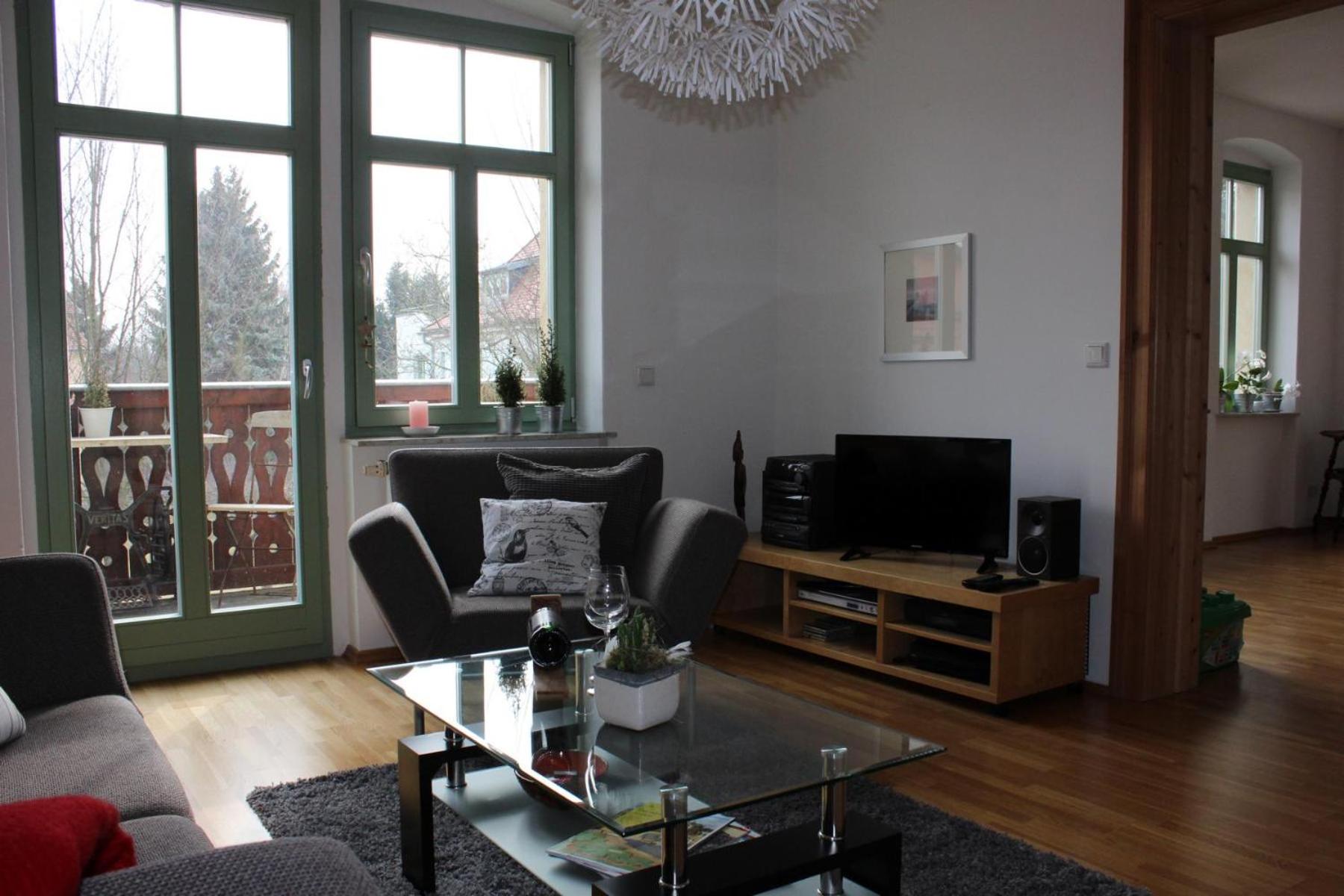 Traumhafte Etagenwohnung in Günderzeitvilla view 3