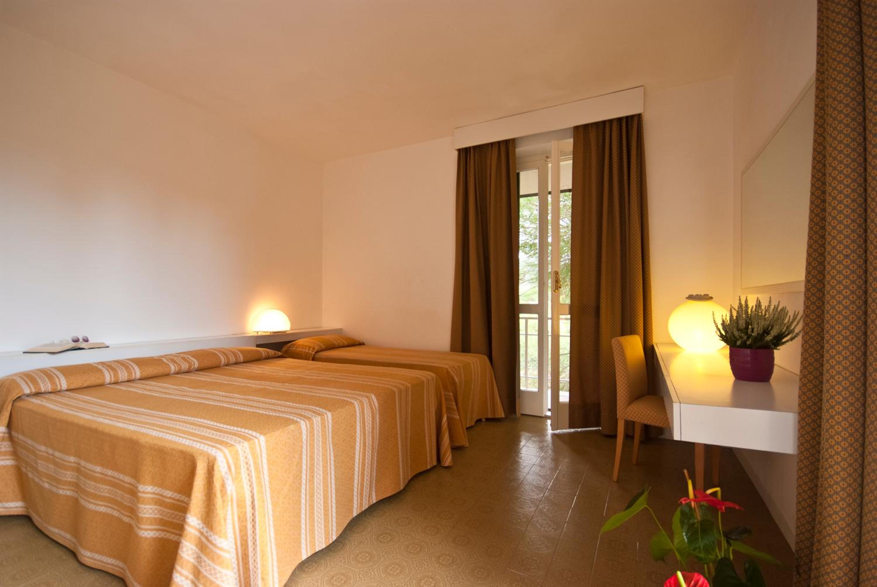 Residence Golfo Della Lacona