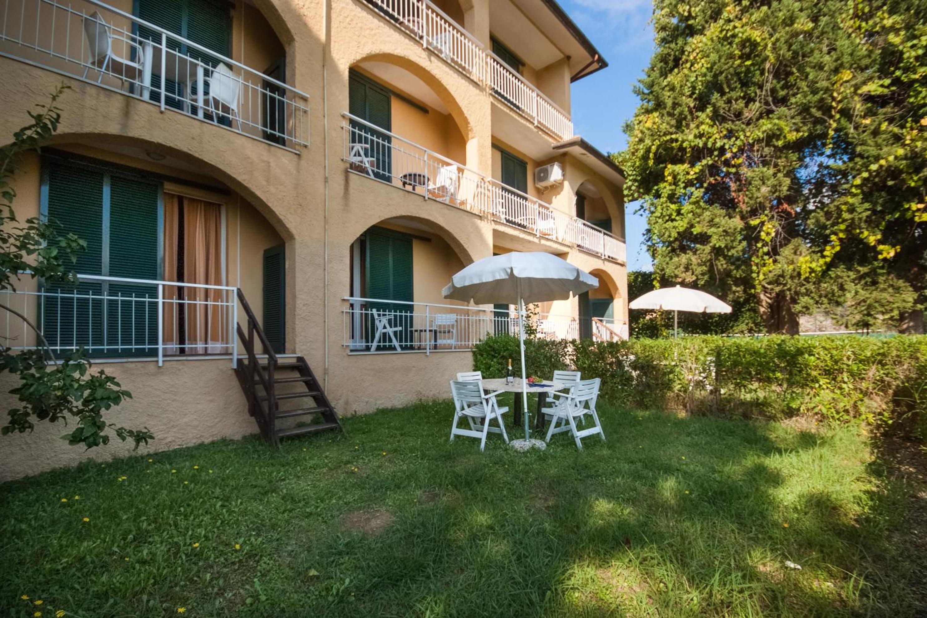 Residence Golfo Della Lacona