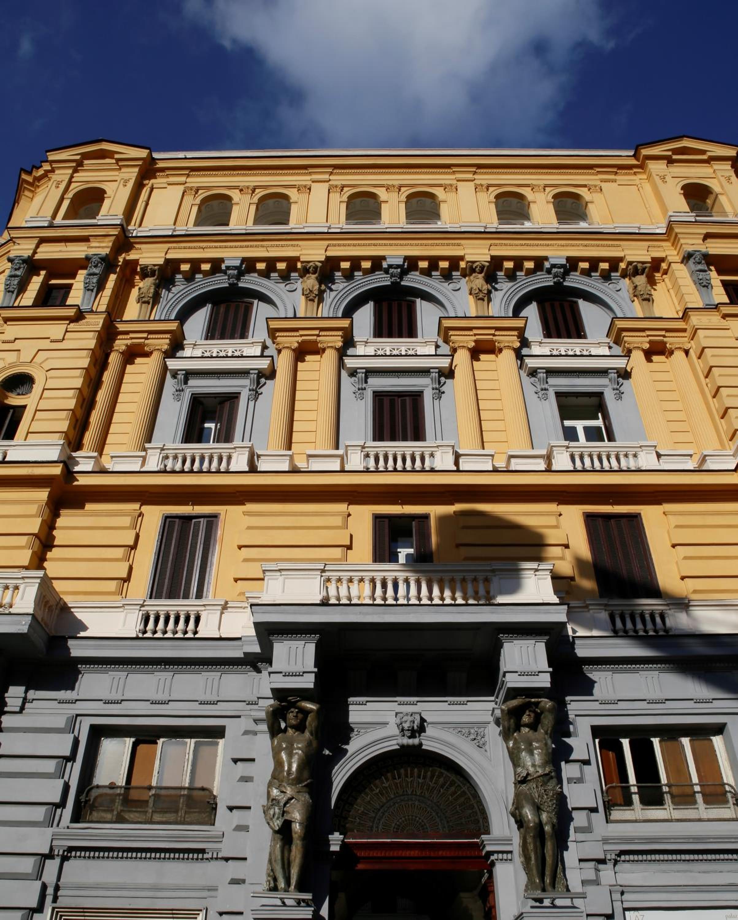 Napoli Mariana Luxury