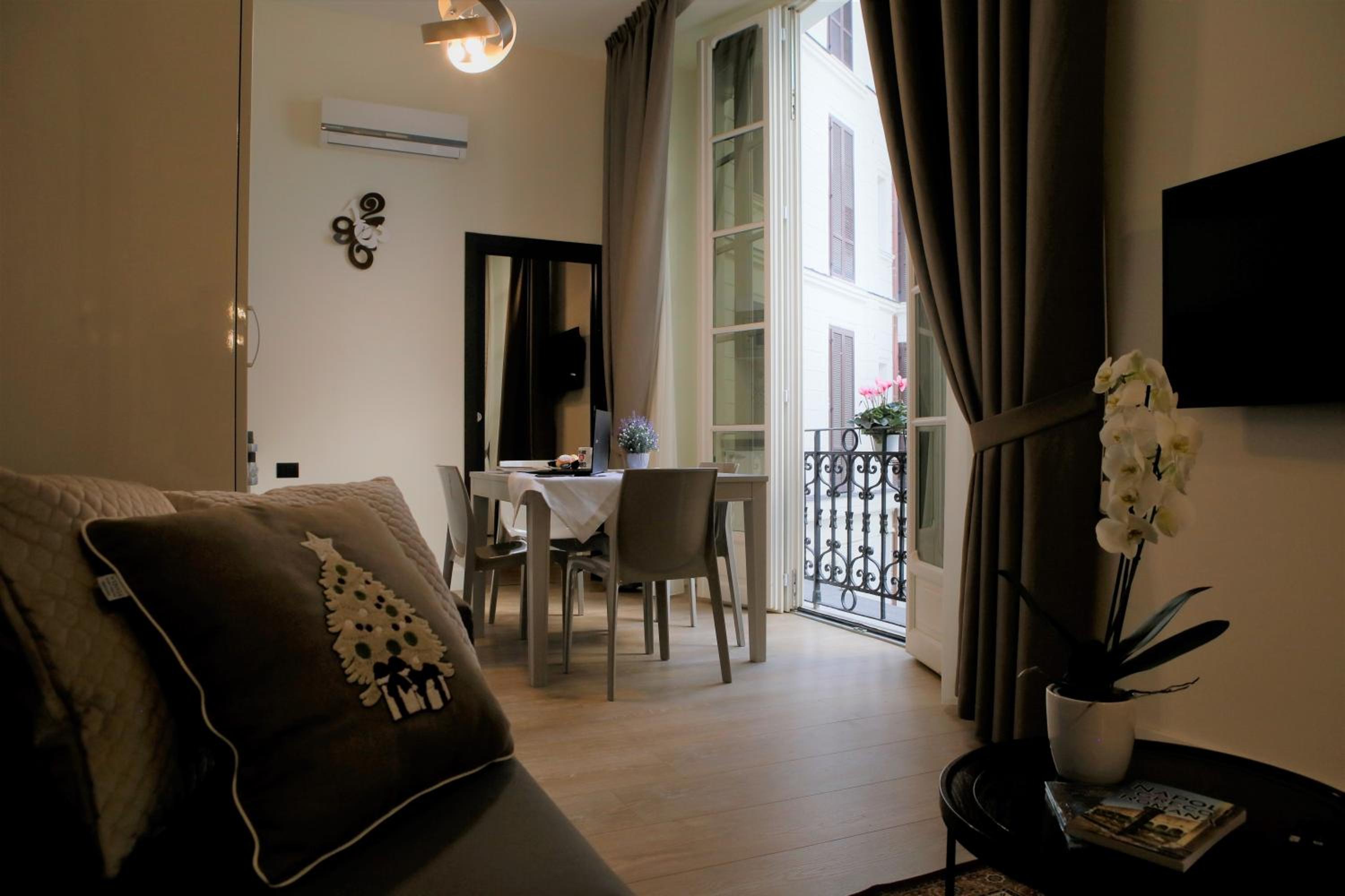 Napoli Mariana Luxury