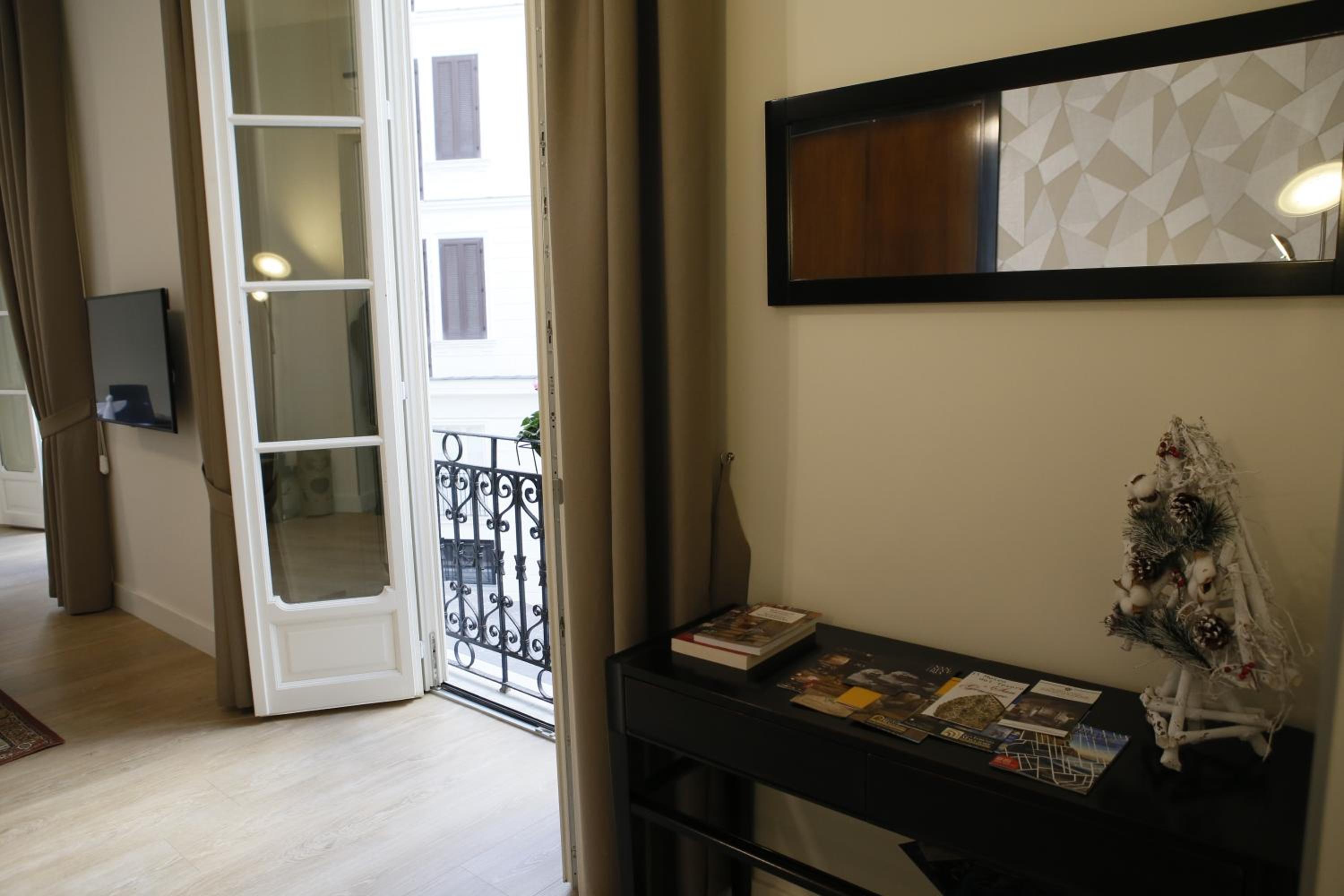 Napoli Mariana Luxury