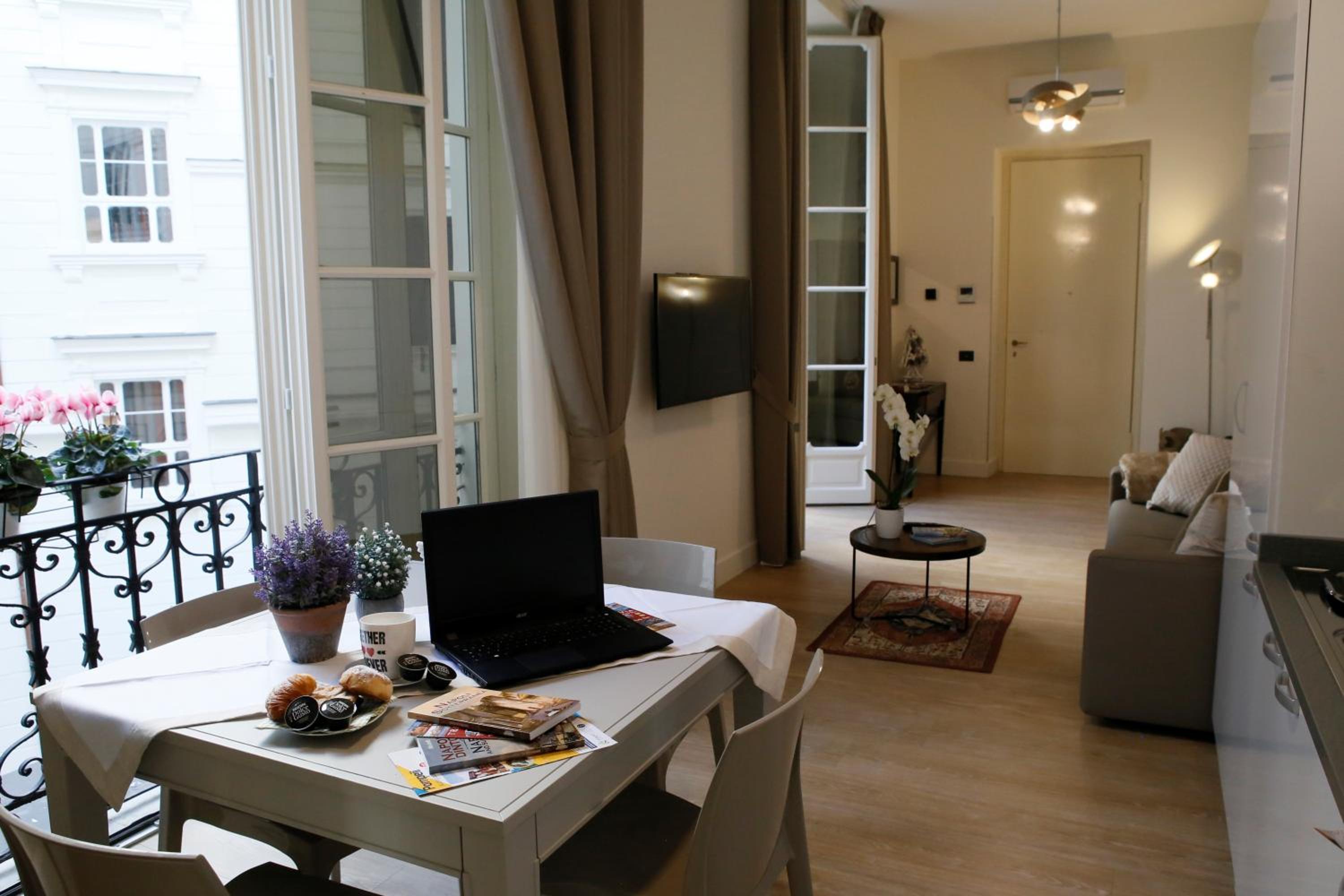 Napoli Mariana Luxury