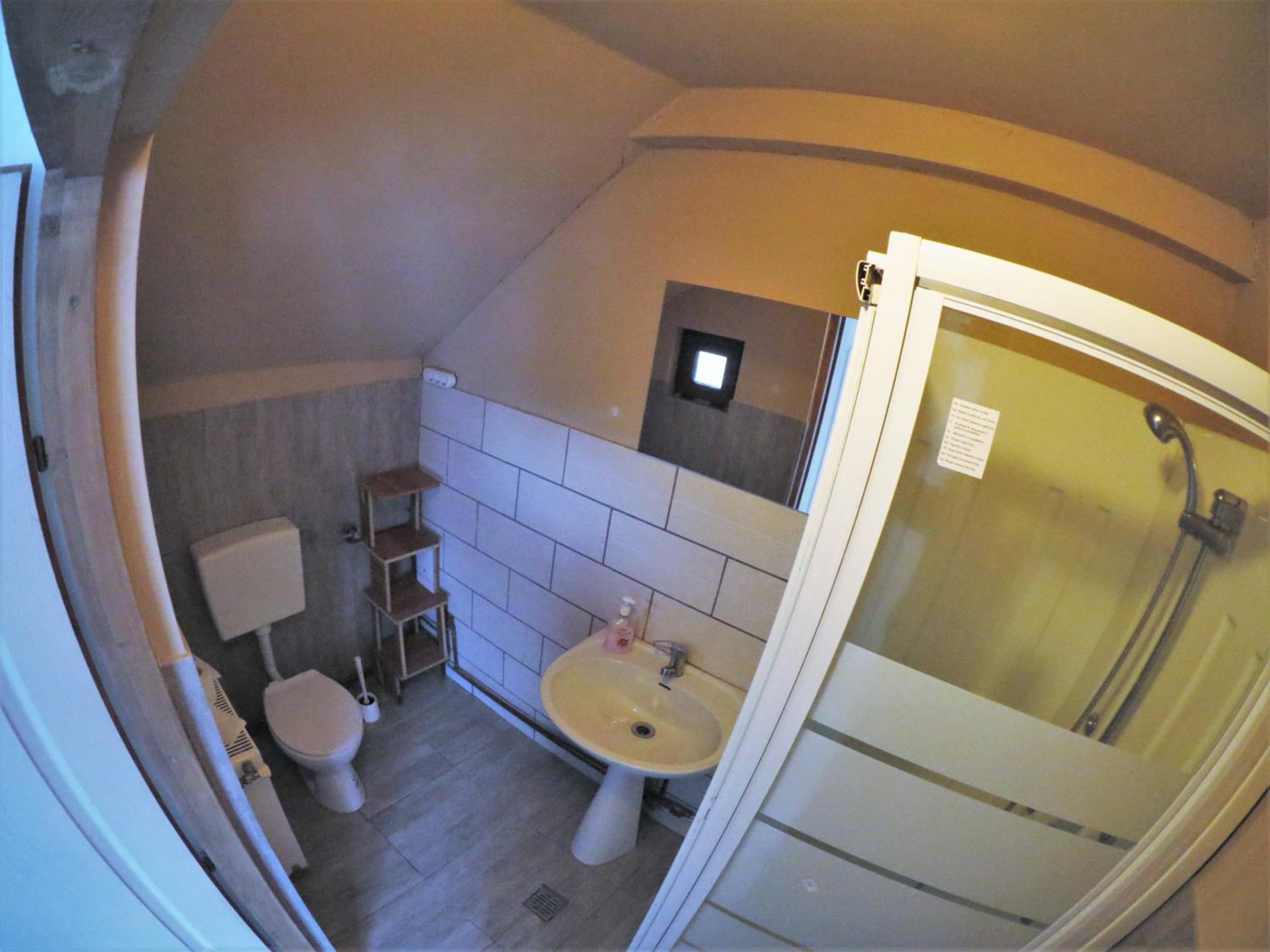 Photo 52