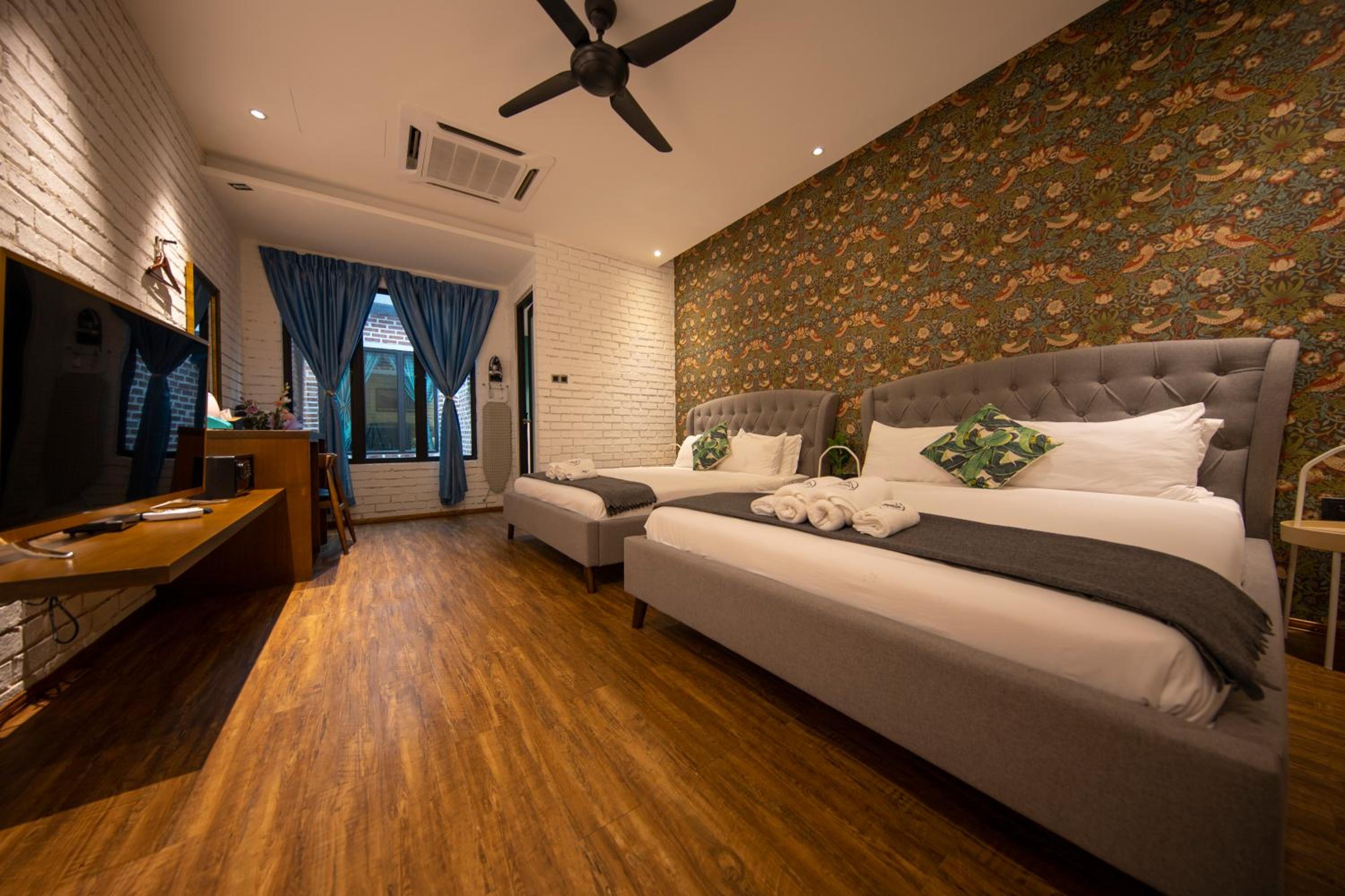 Carnarvon Suites photo 6