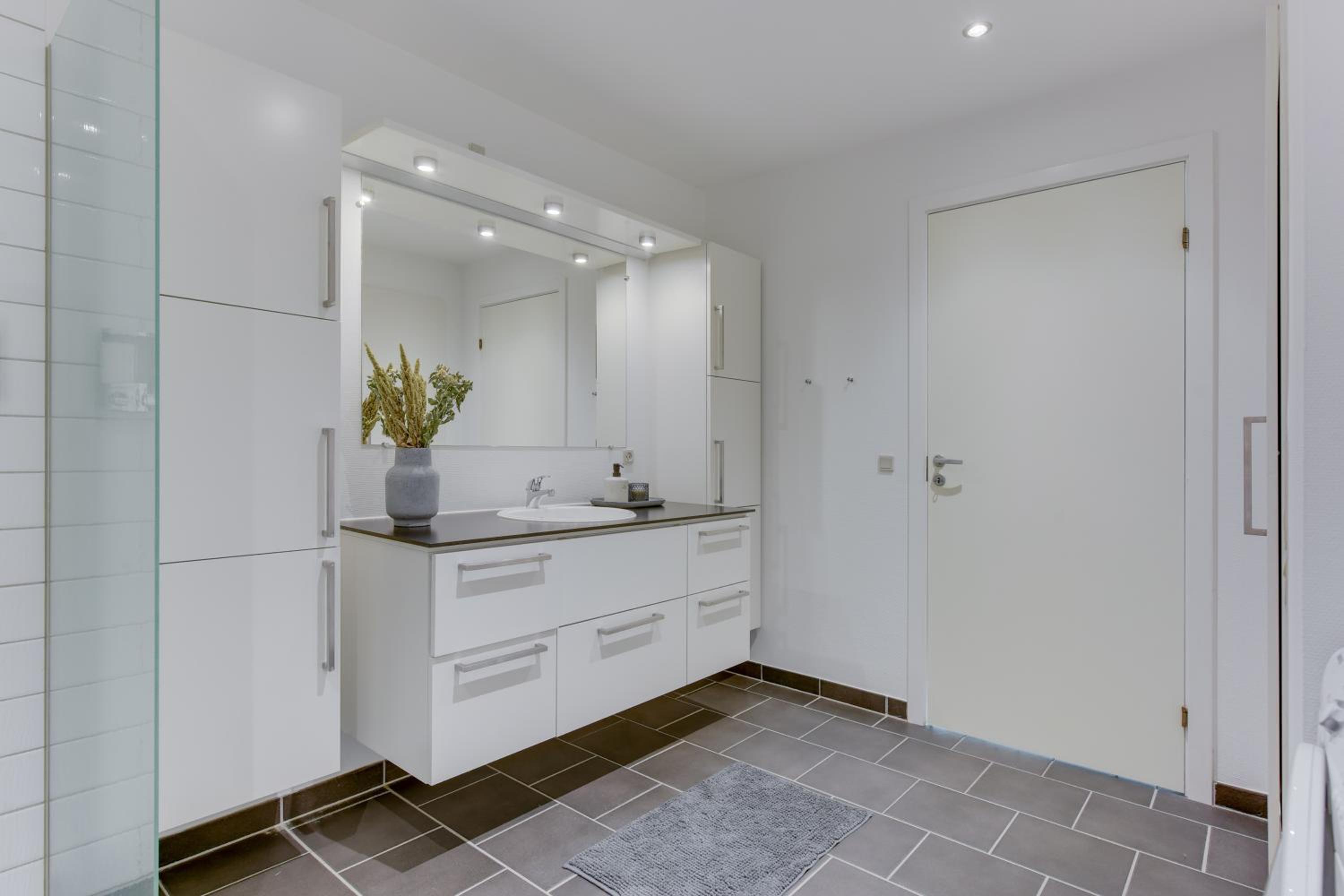Harbour Penthouse, photo 29
