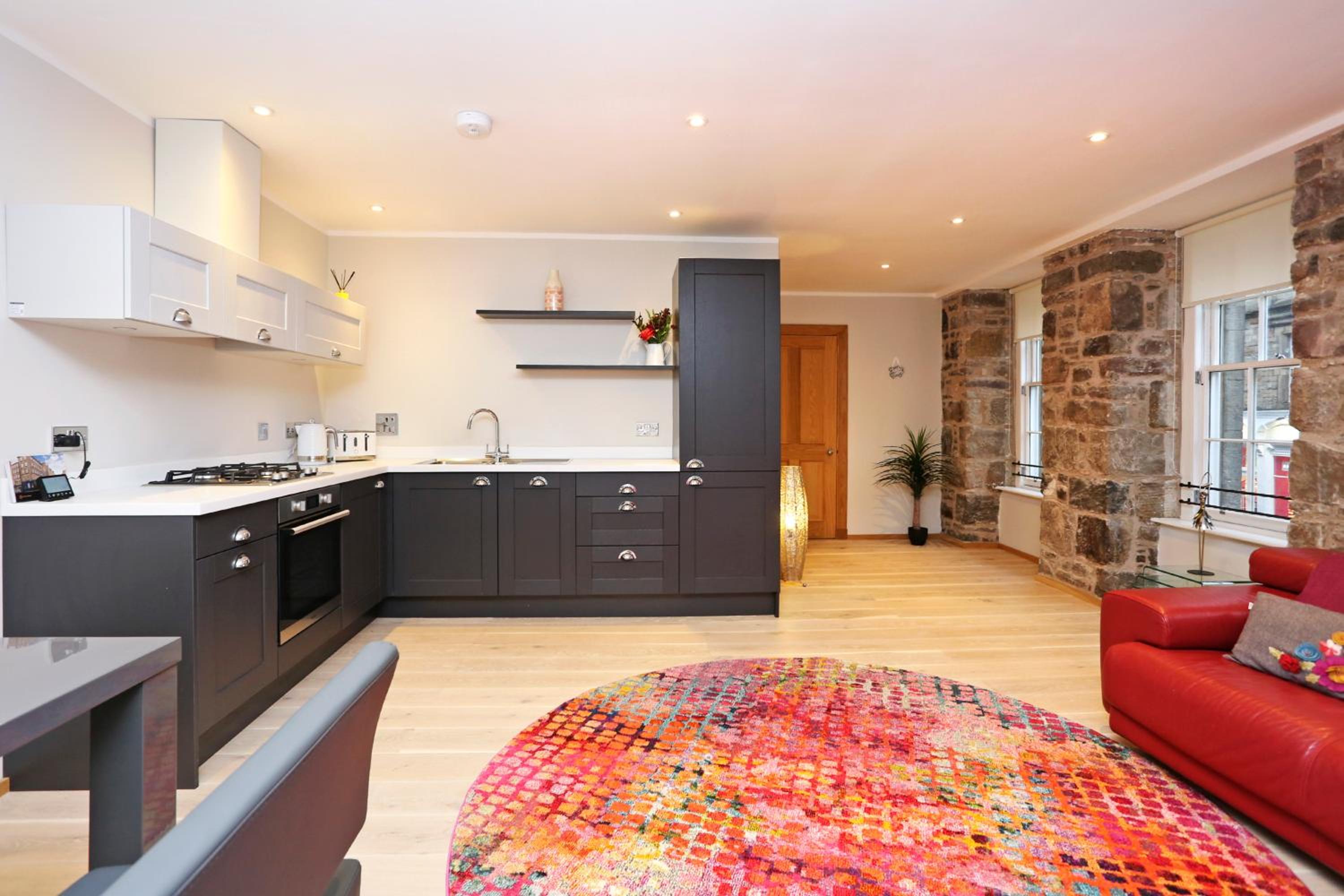 JOIVY Elegant Home at the Heart of the Royal Mile view 4