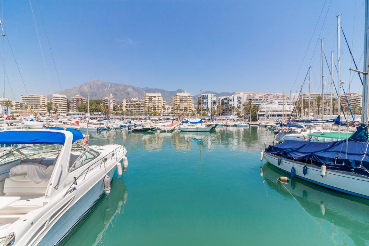Naranjos Puerto Banus Apartment by GHR Rentals view 4