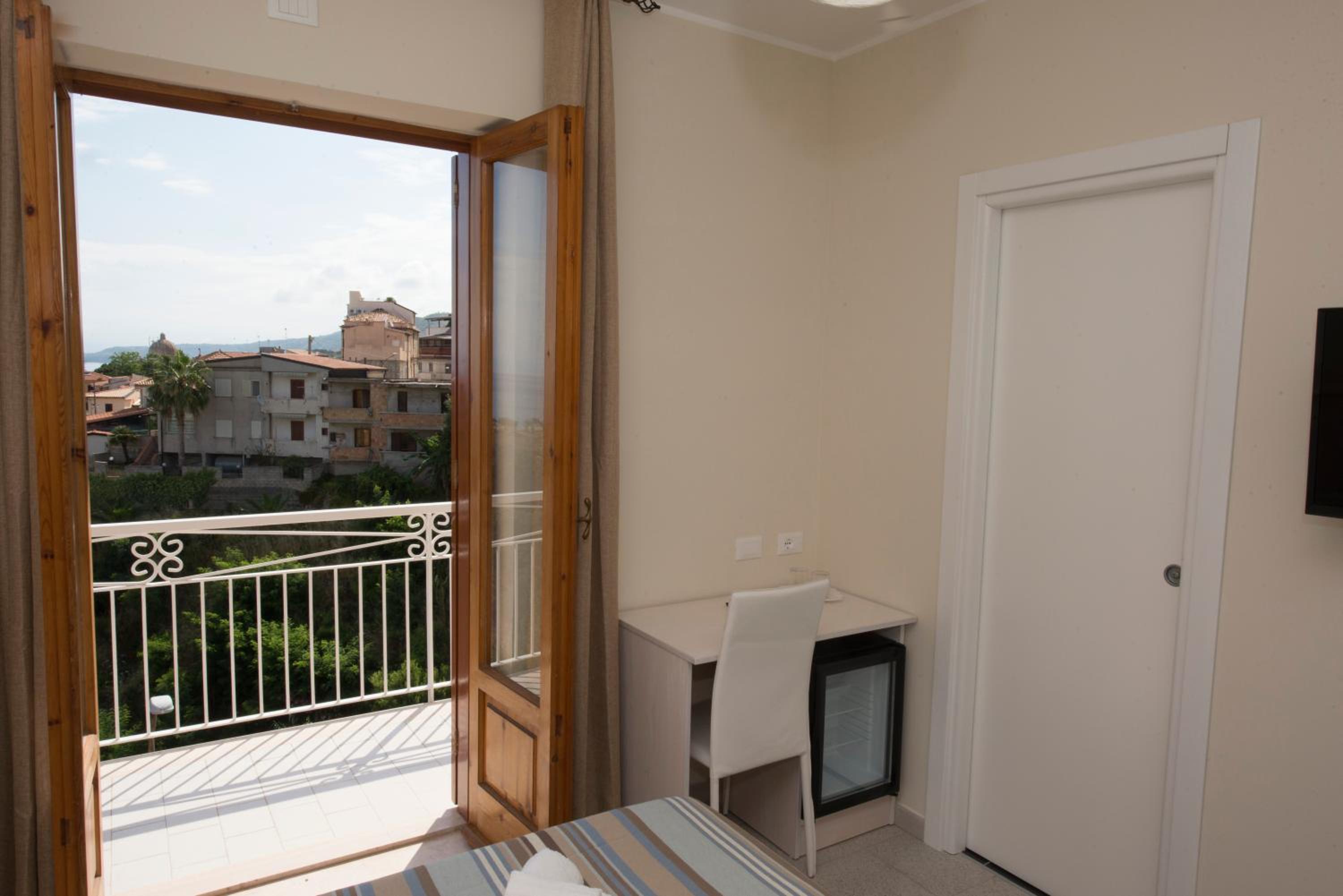 Donna Rosa Accommodation - Image 3