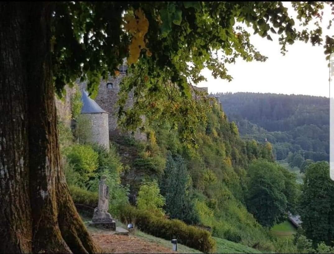 Aux bains de la Semois