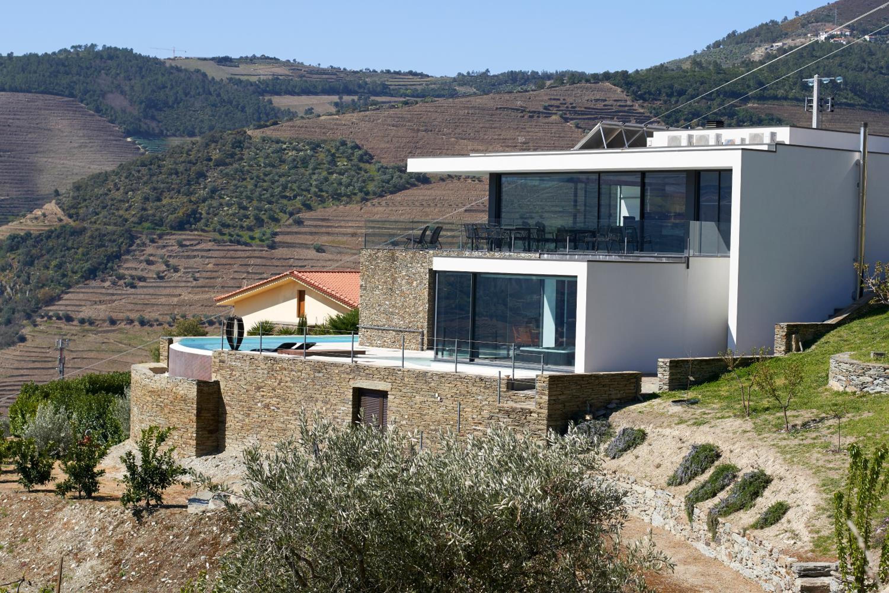 Quinta Rainha Santa Mafalda view 2