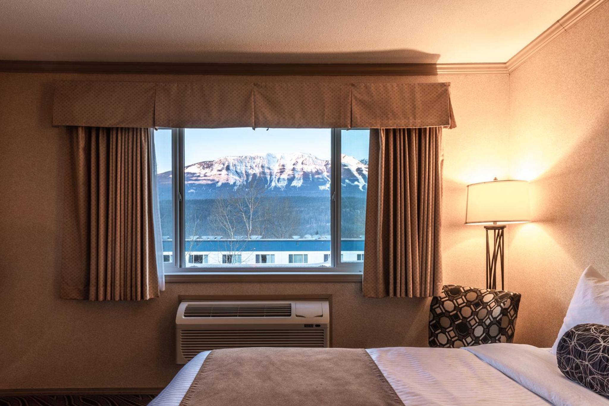 Golden Vacations - Prestige Inn Golden - Property Image 38