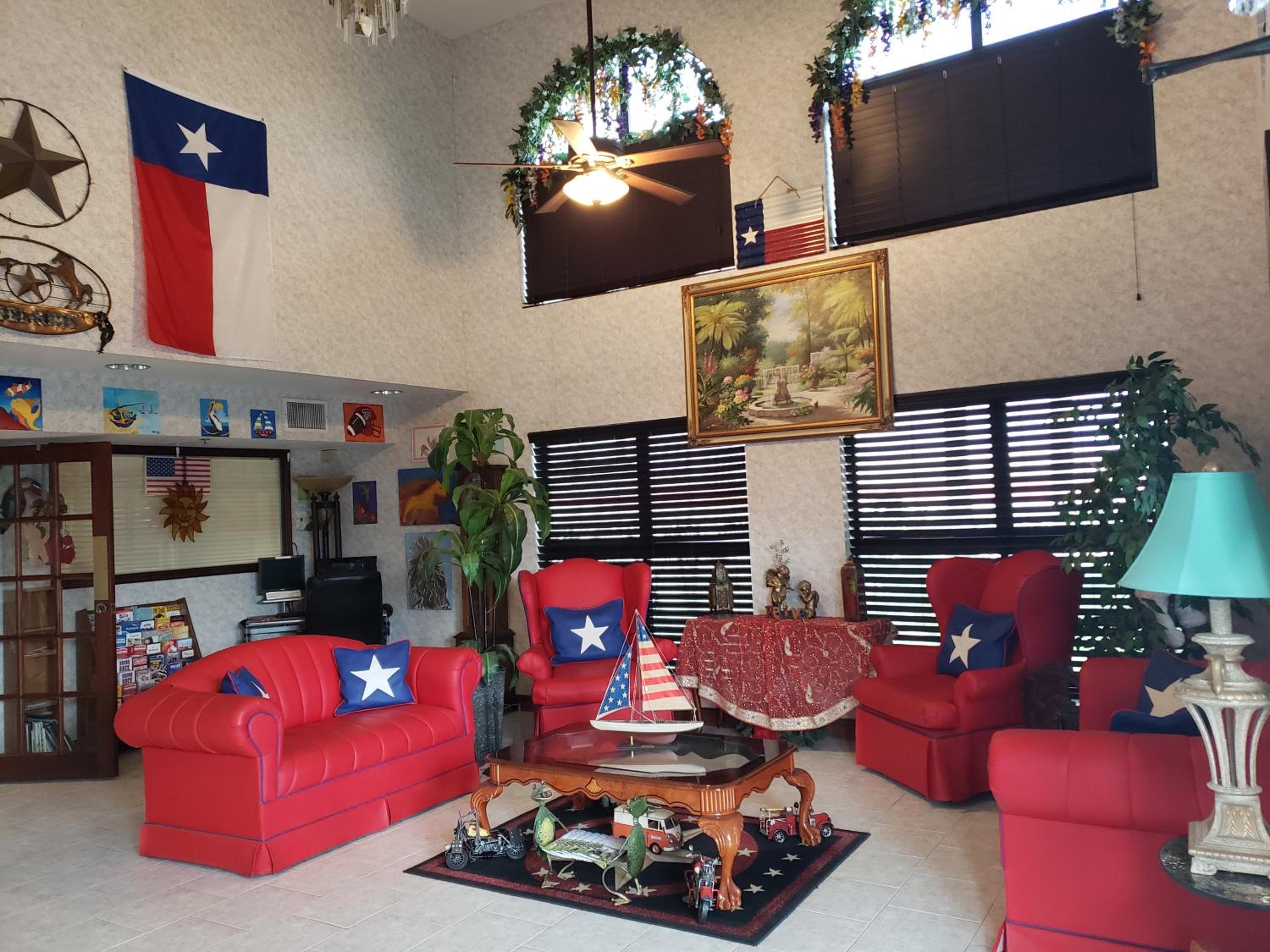 McAllen Vacations - Texas Inn Harlingen - Property Image 2