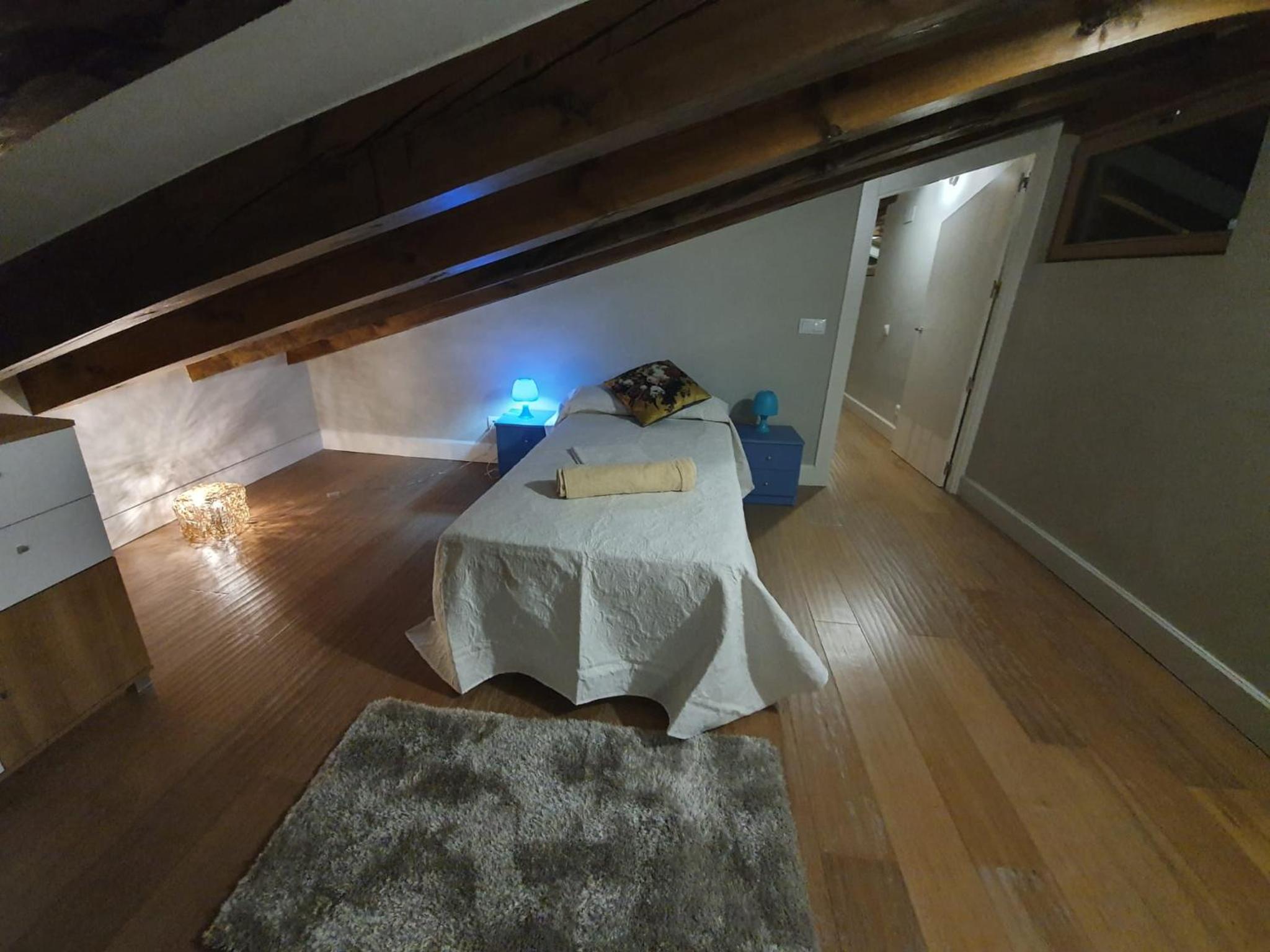 Photo 48