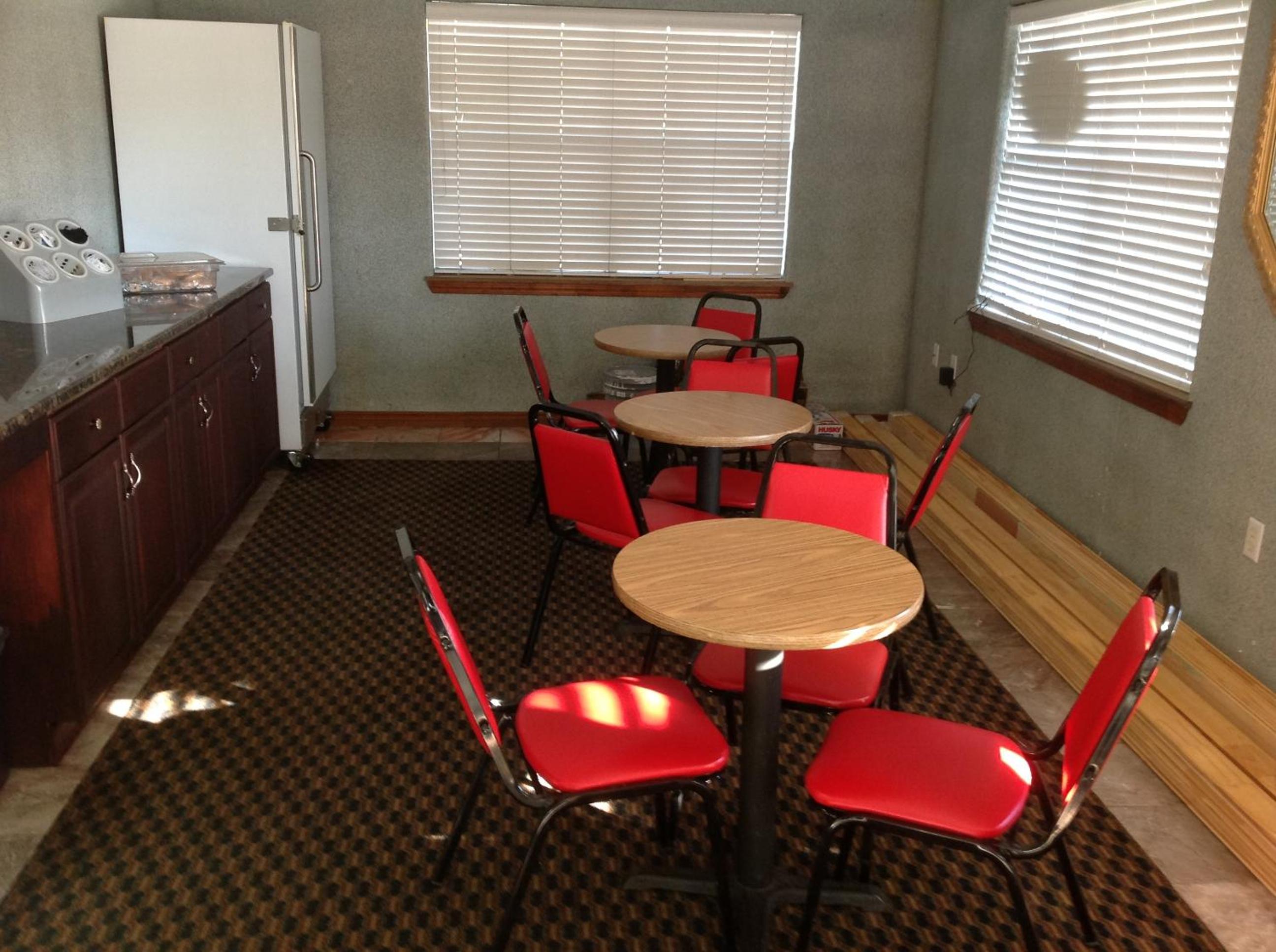 Photo 12