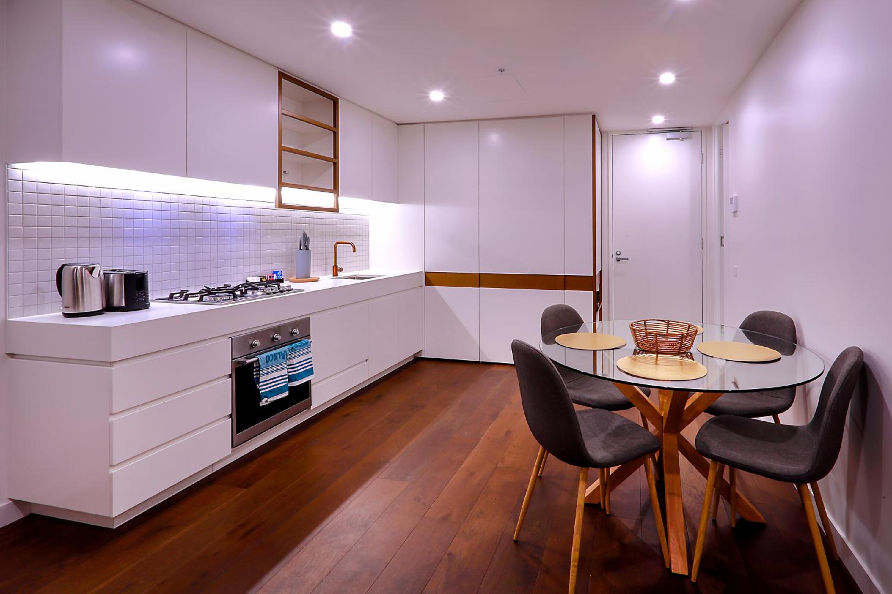 Astra Apartments Glen Waverley