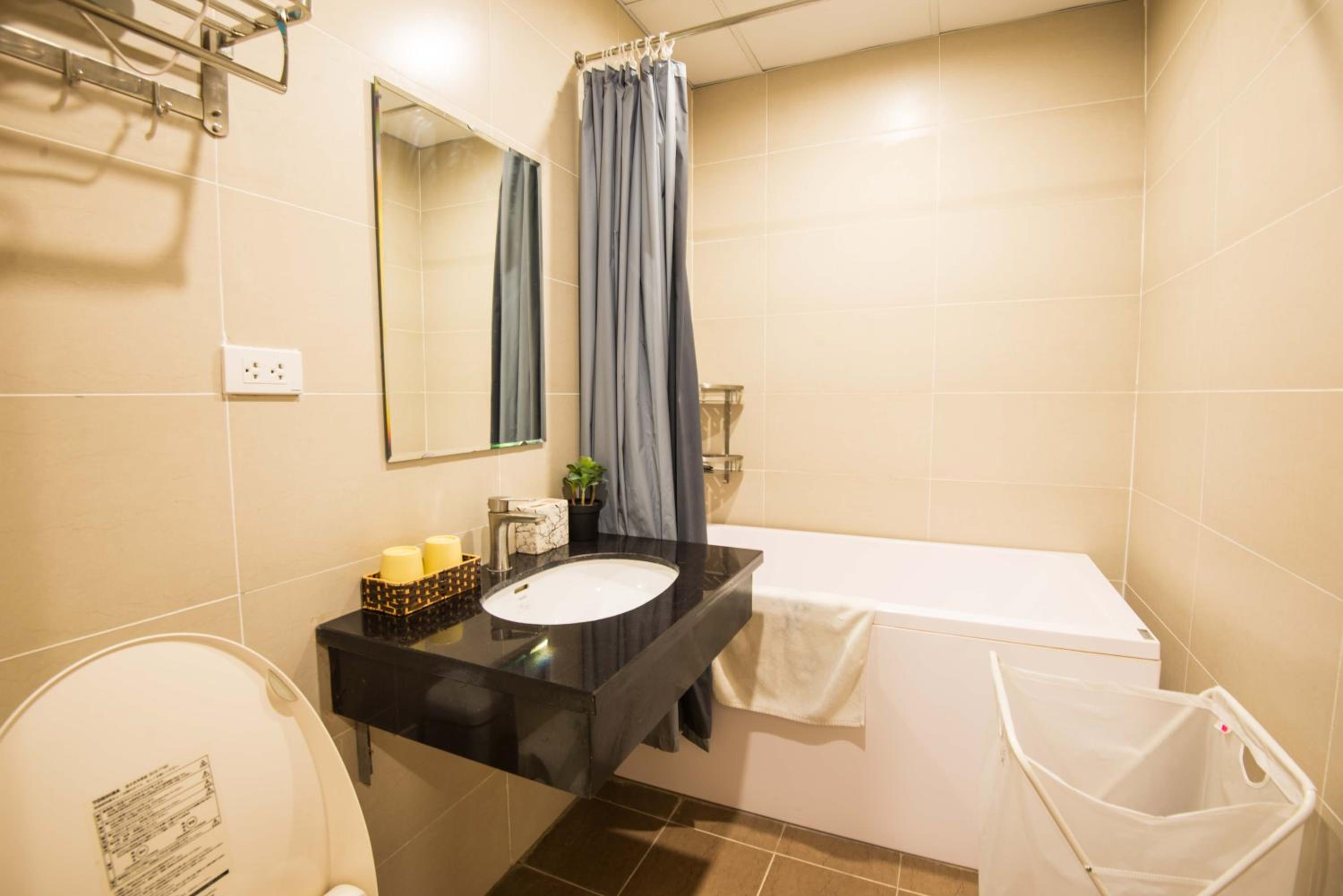 22Housing luxury Hotel & Residence 39 Linh Lang