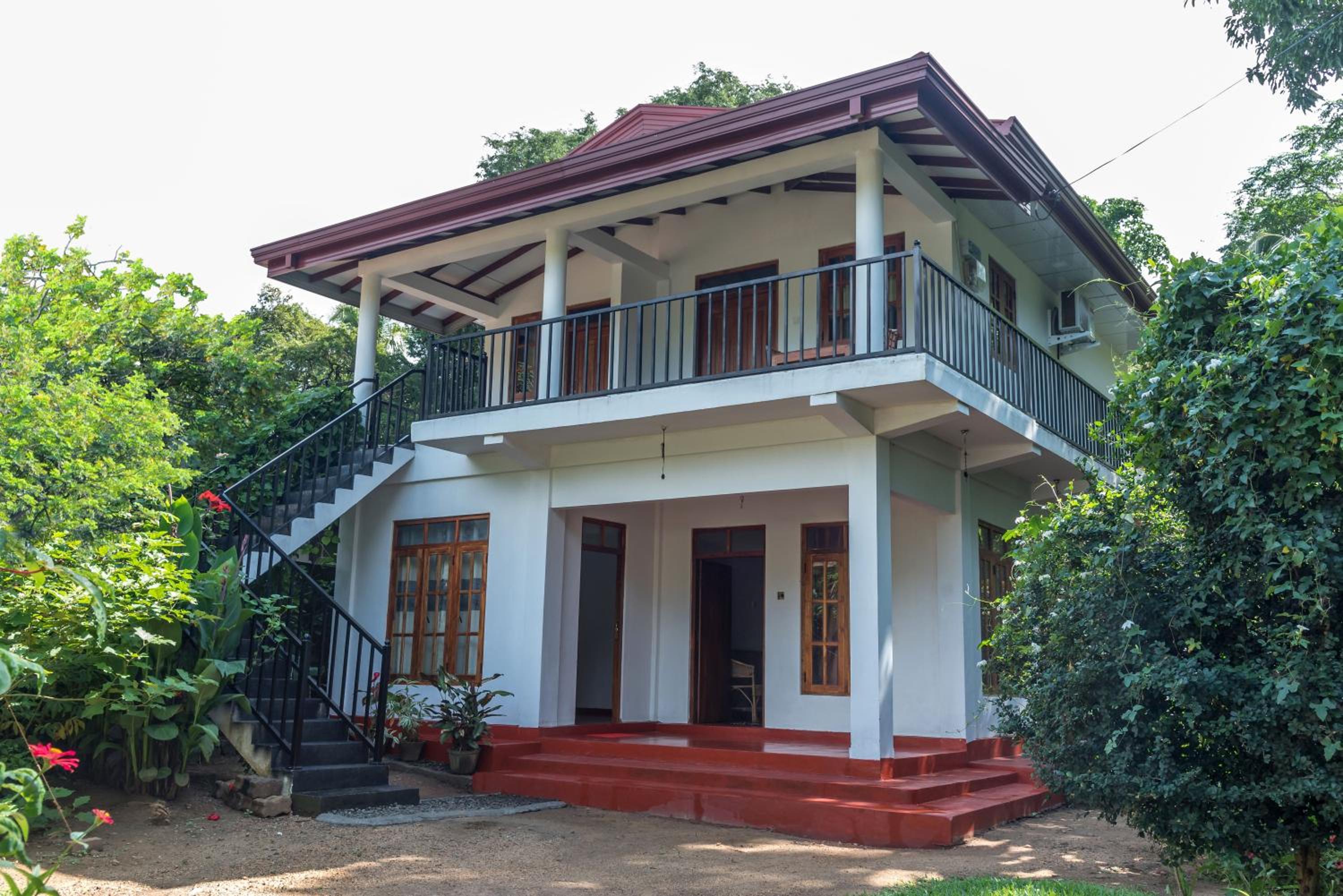 Autumn Home Stay
