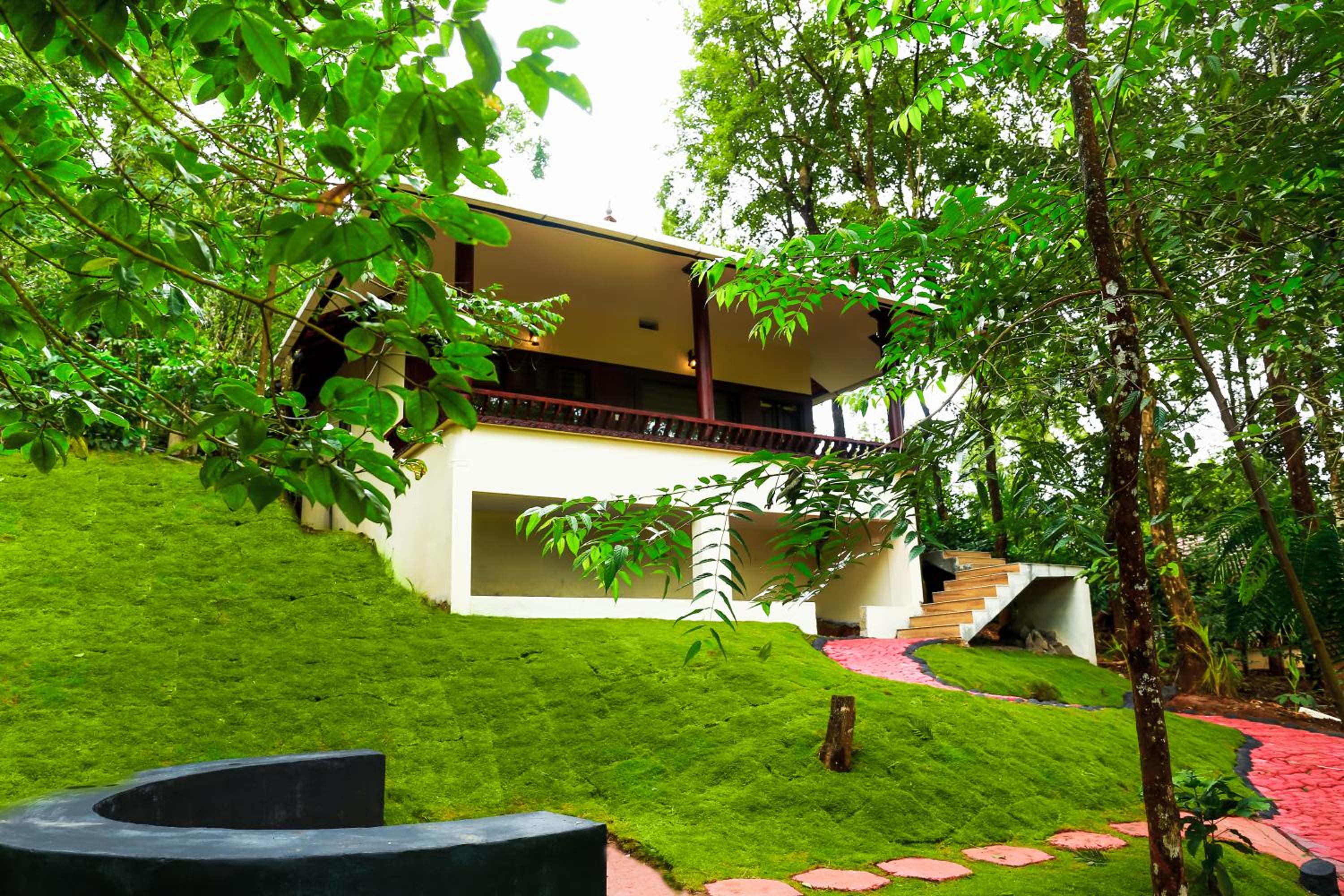 Green Garden Lotus view 2