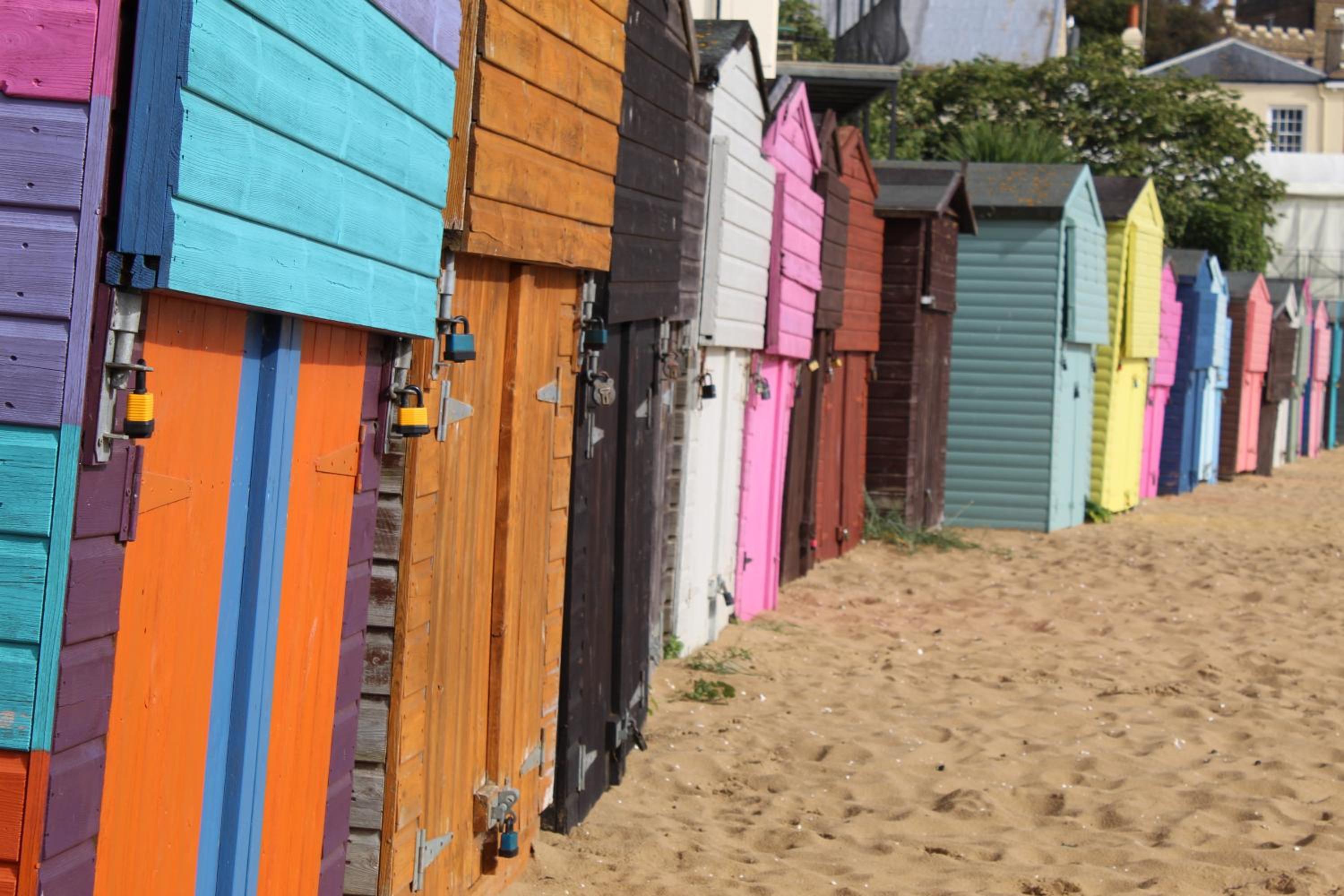 Sea Glimpses with garden, beachhut, parking view 4