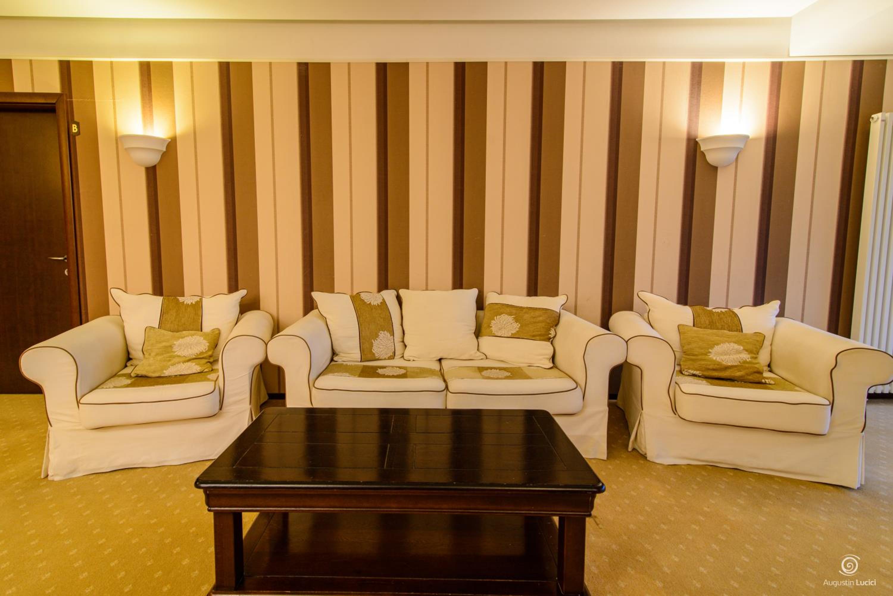 Apartament Alpin resort etaj 7 view 2