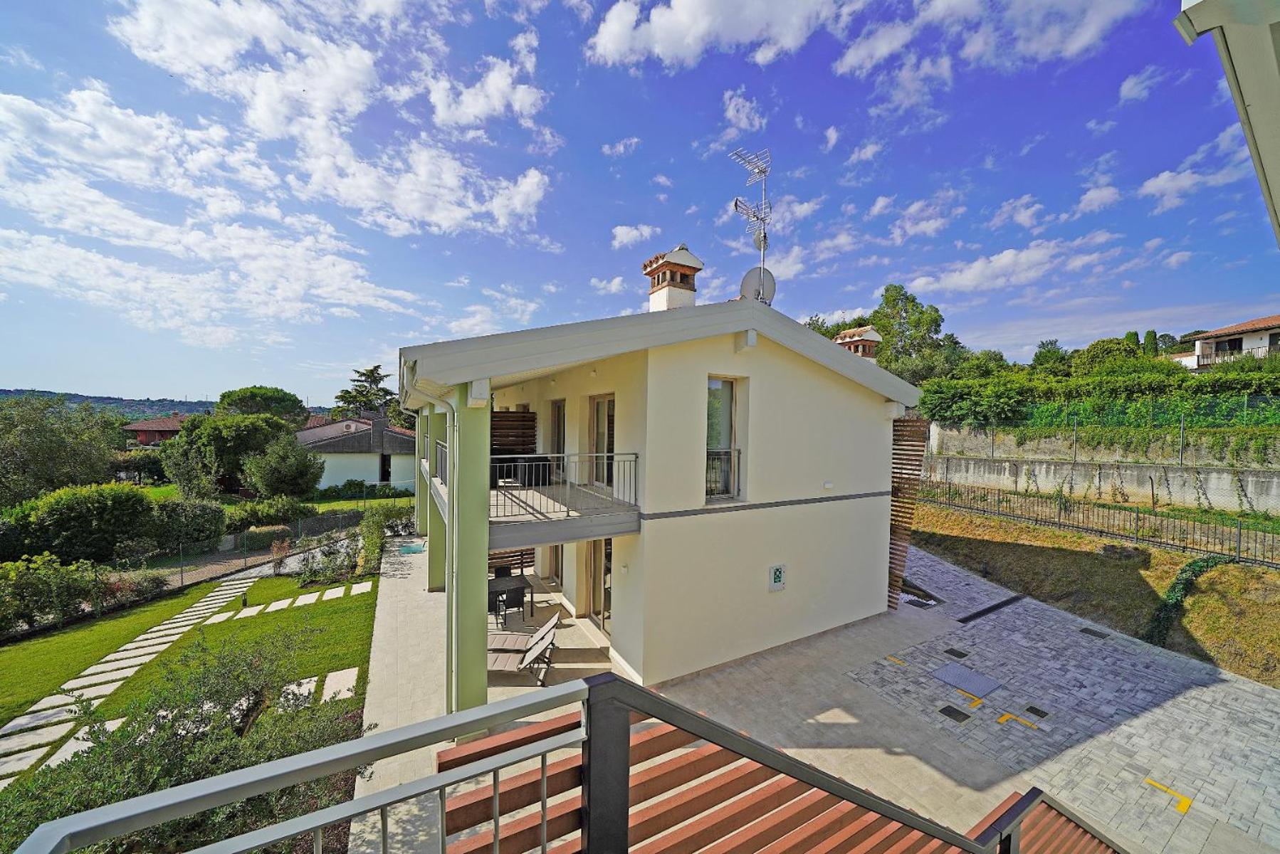 Gardaliva 2 view 5
