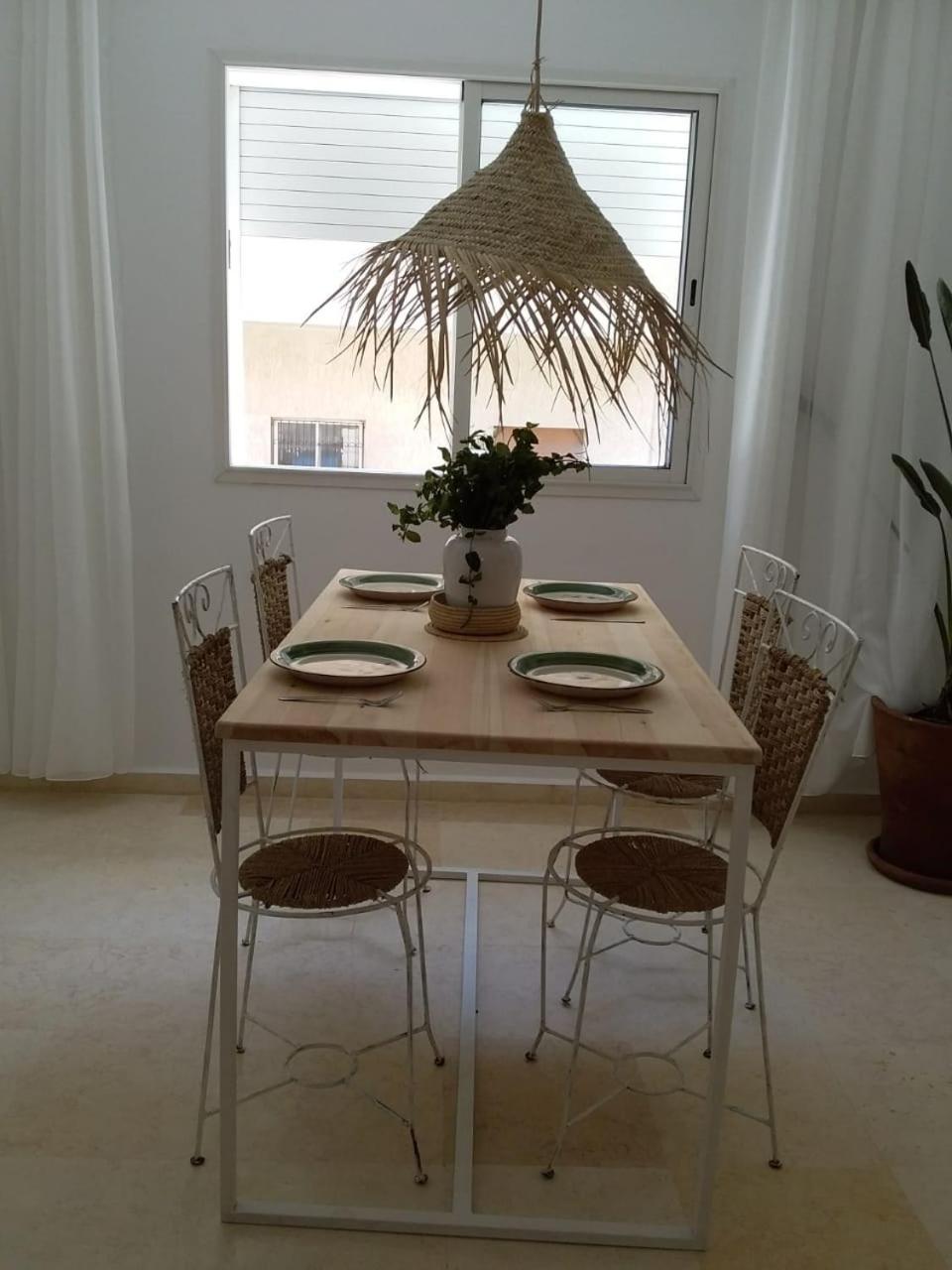 FRESH DESIGNED next to THE SEA -nice area - wifi view 3