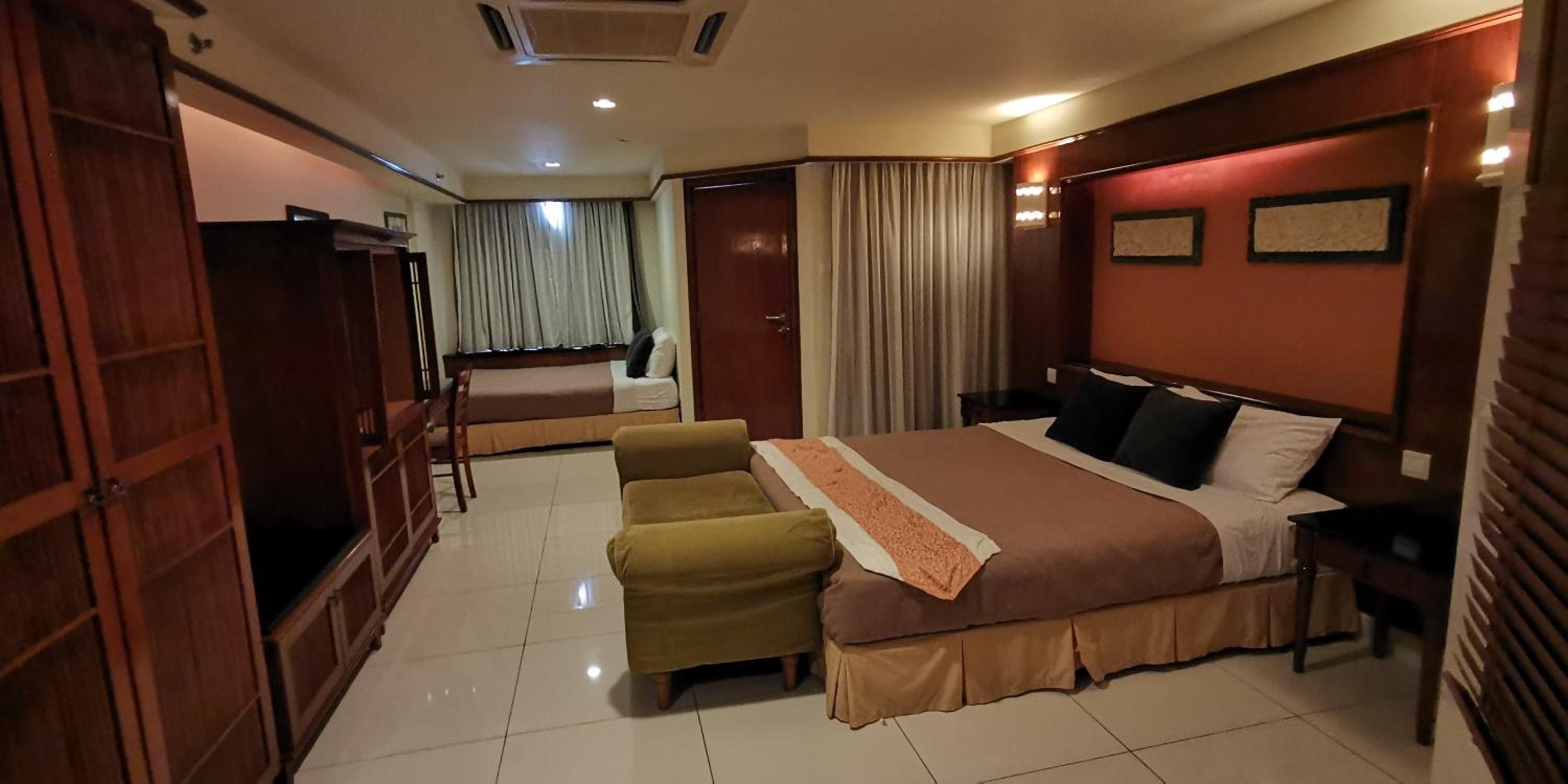 Water Chalet or Premium Tower Seaview Port Dickson , Private Room photo 4