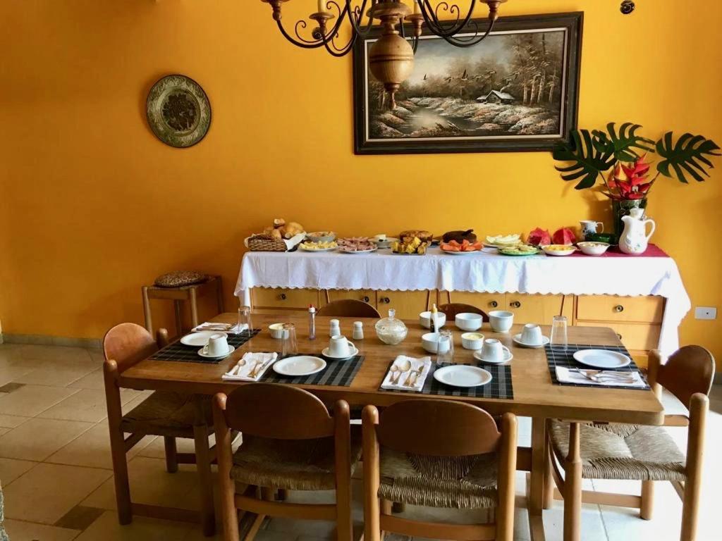 Villa Cachoeira da Rocha