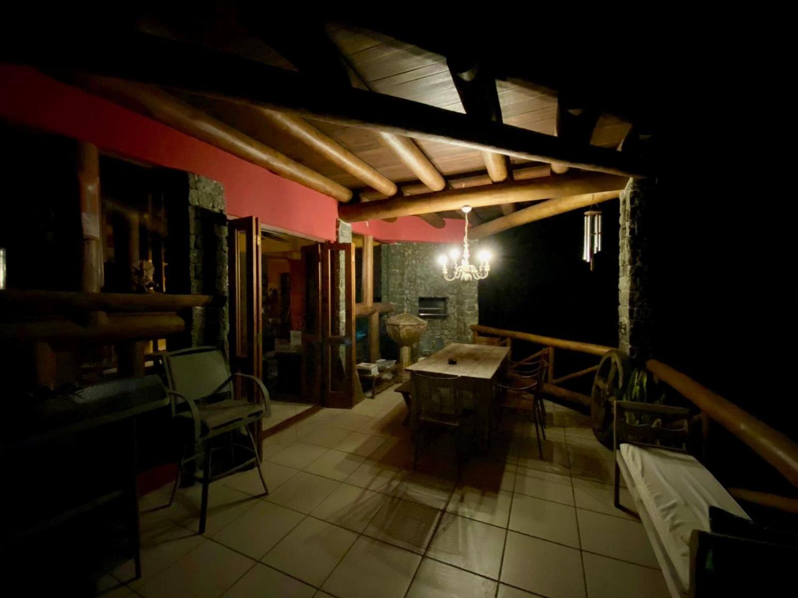 Villa Cachoeira da Rocha