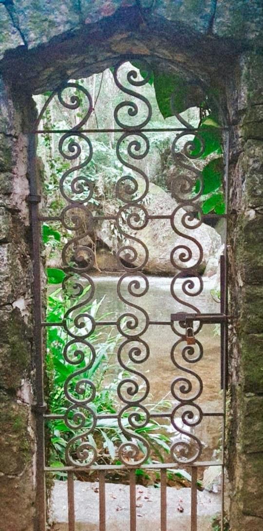 Villa Cachoeira da Rocha