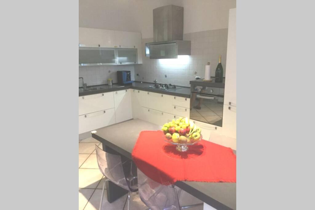 Casetta Helena en Trieste — kitchen