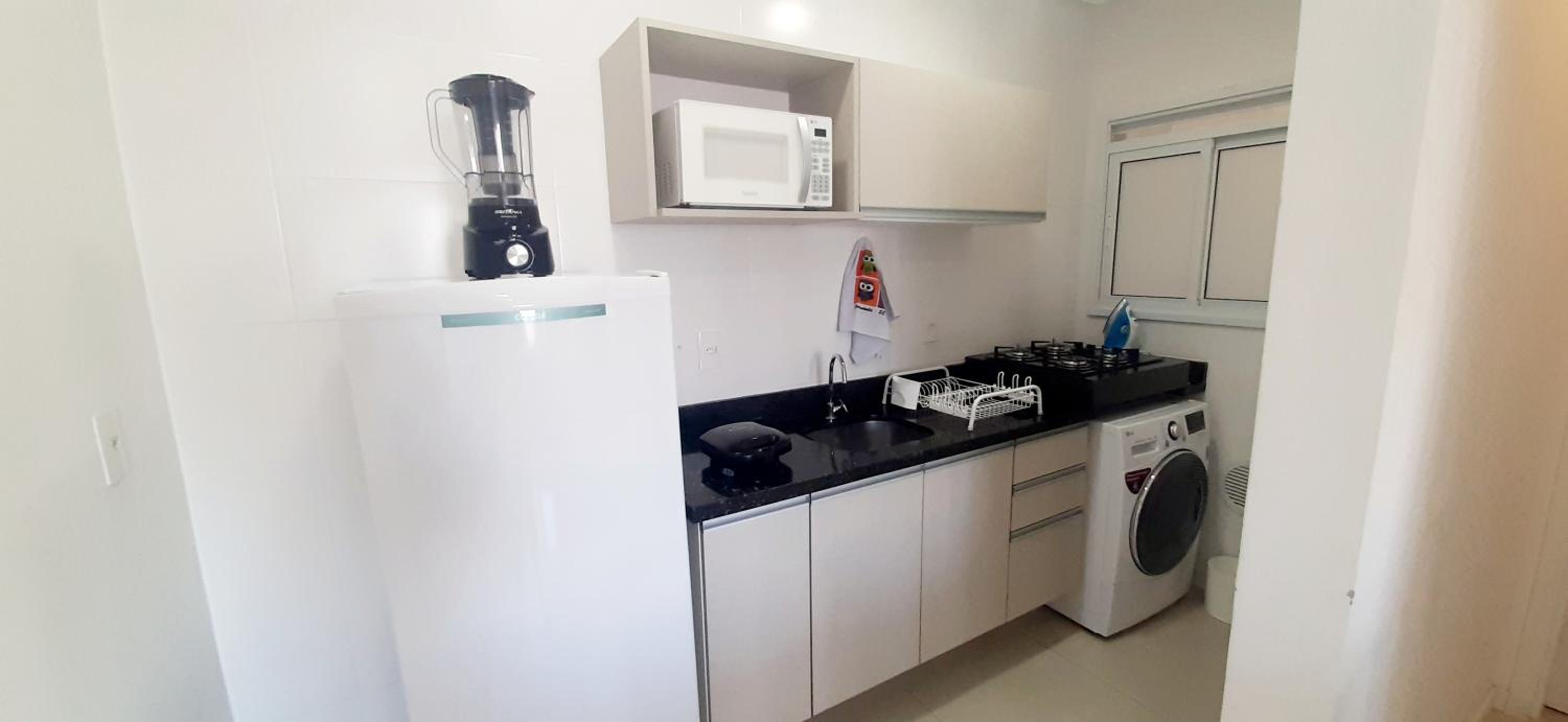 Apartamento Gaivotas - Praia a 20m, conforto e Wi-Fi rápido