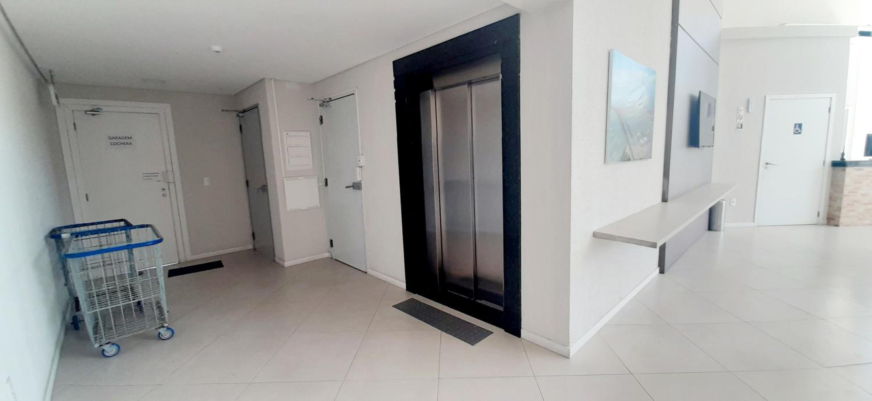 Apartamento Gaivotas - Praia a 20m, conforto e Wi-Fi rápido