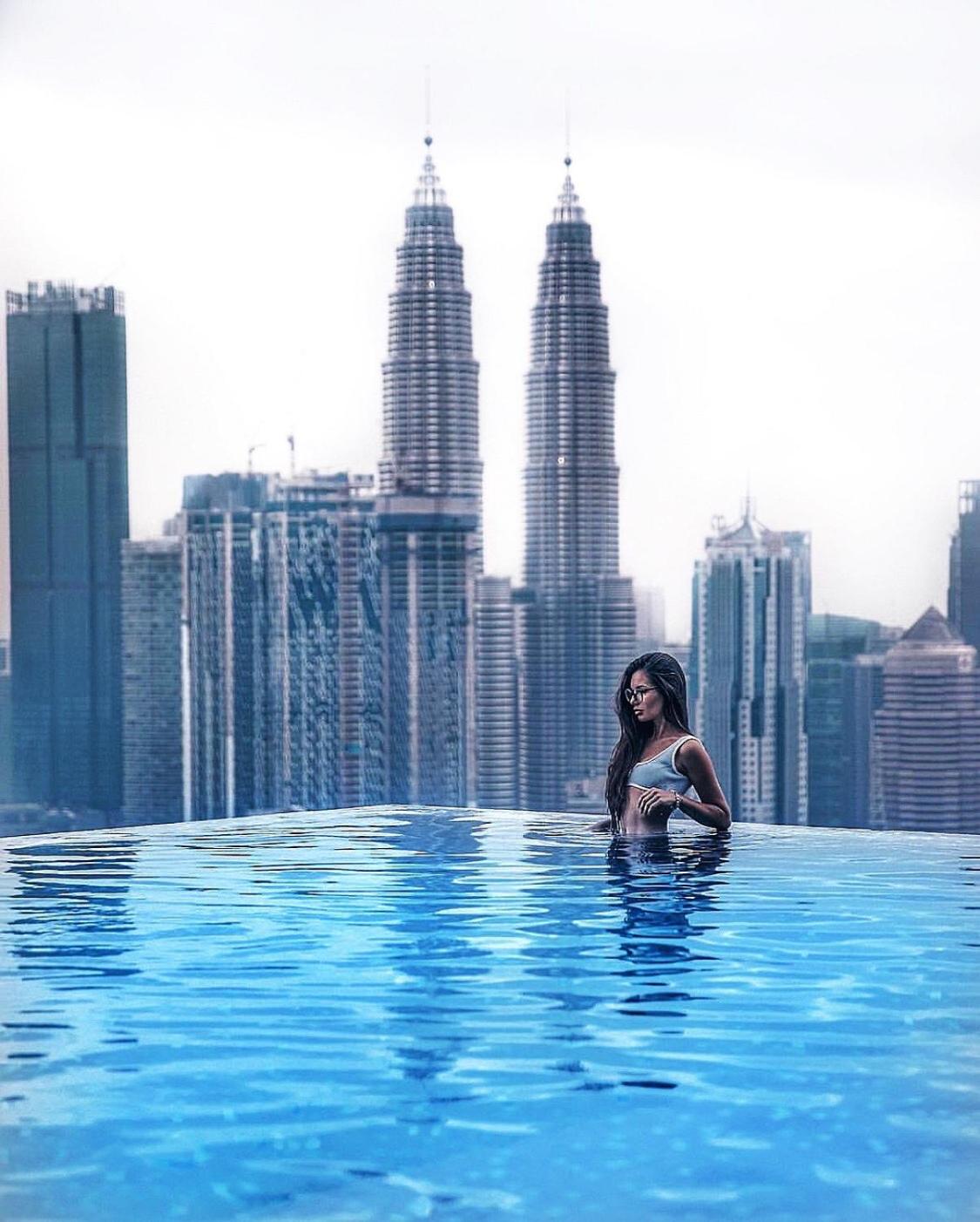 Expressionz KLCC by Wodages