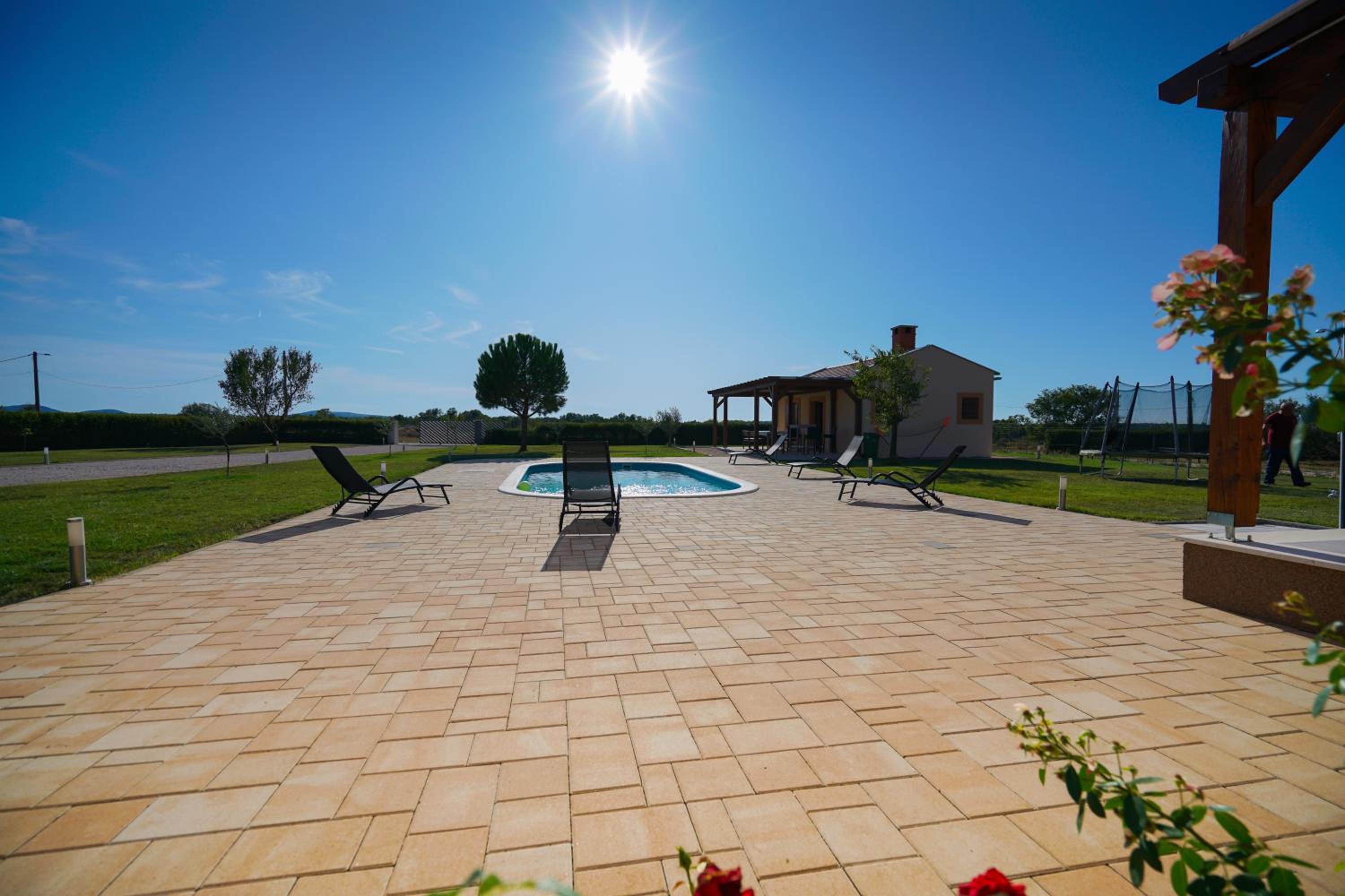 Villa Levatinka
