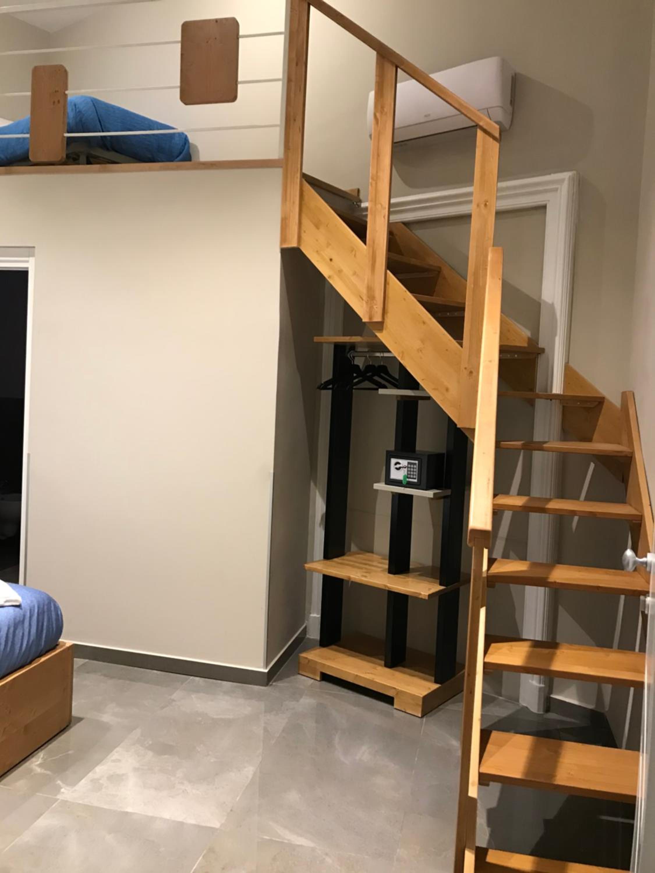 Be Italian Flat Piazza Bovio 22