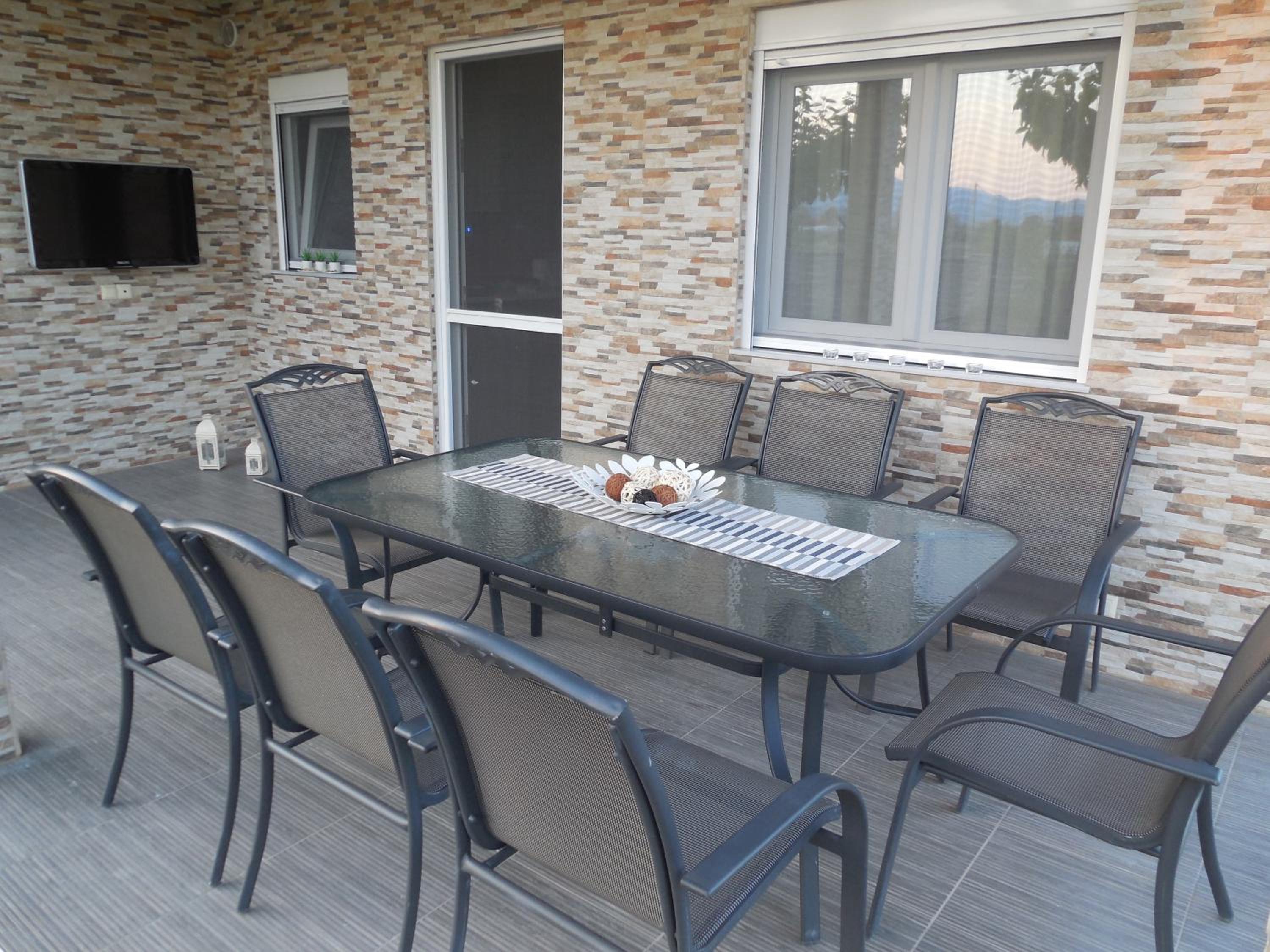 Costa Petra - Luxury Seaside Cottage with Garden - Vacation House for families in Greece view 3